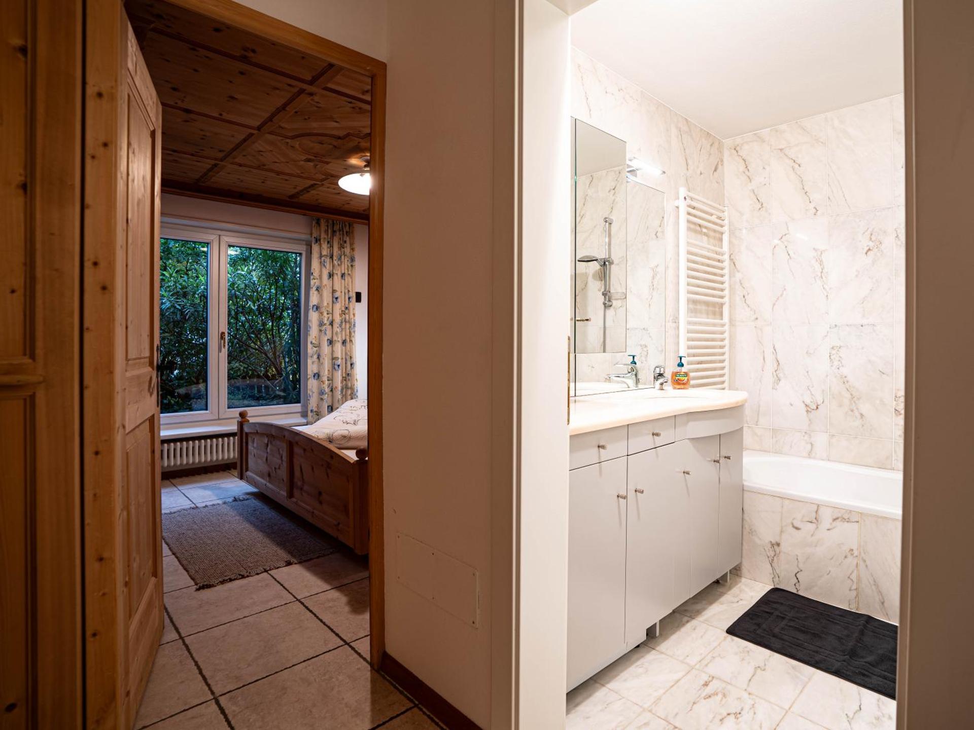 Traditional Cozy Apartment