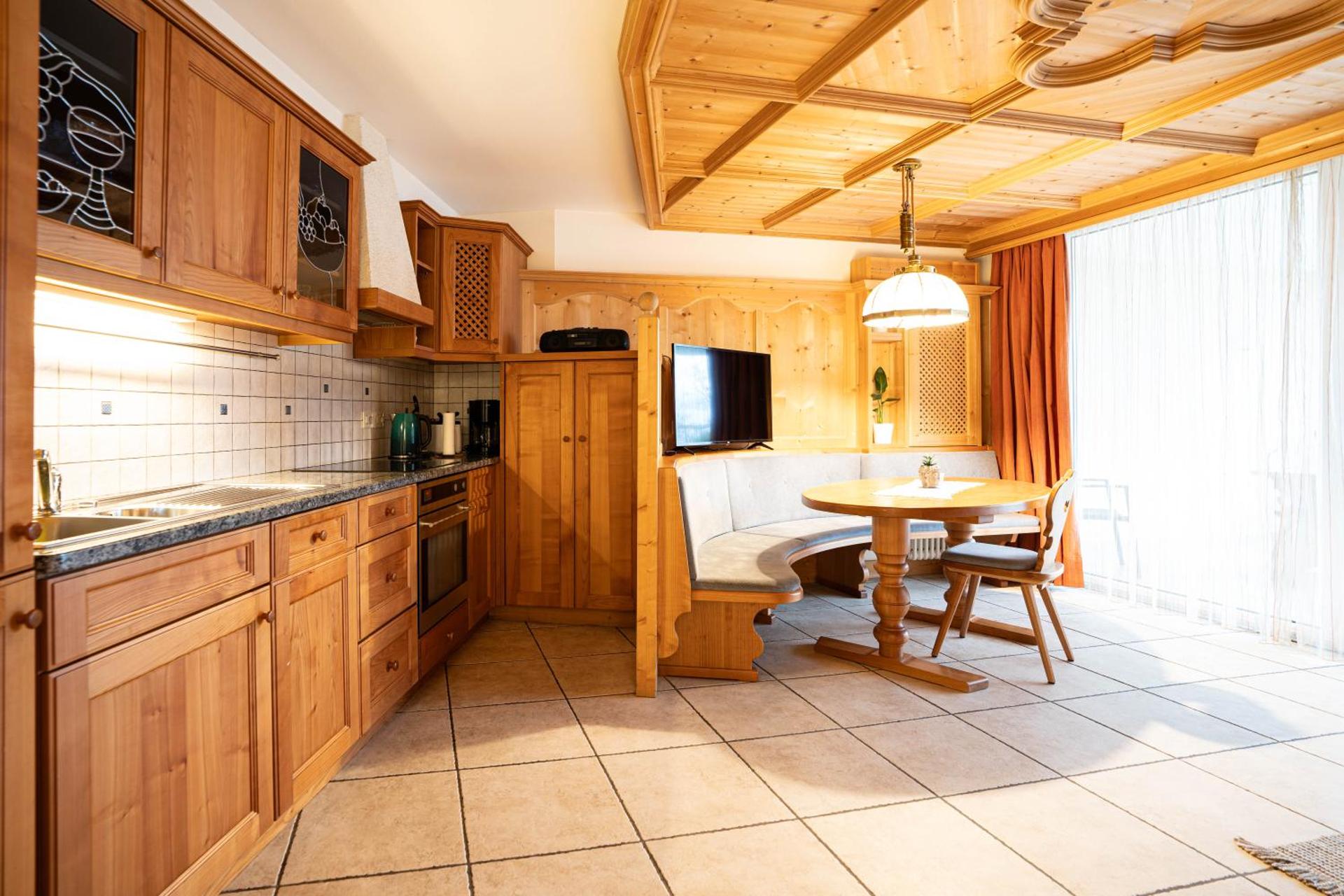 Traditional Cozy Apartment