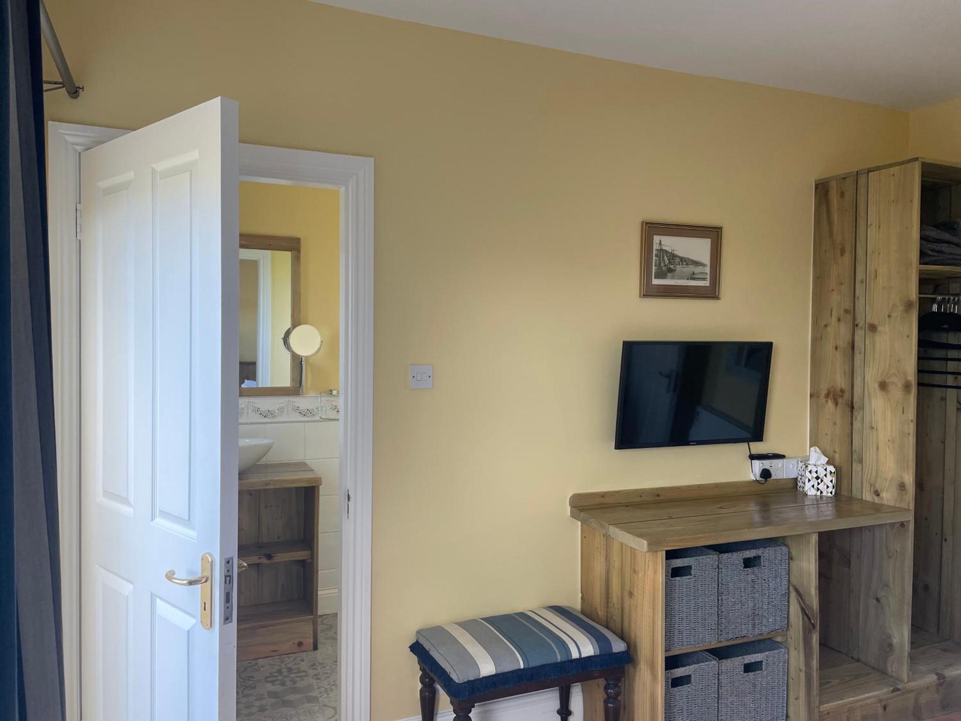 Beautiful one bed with stunning sea view