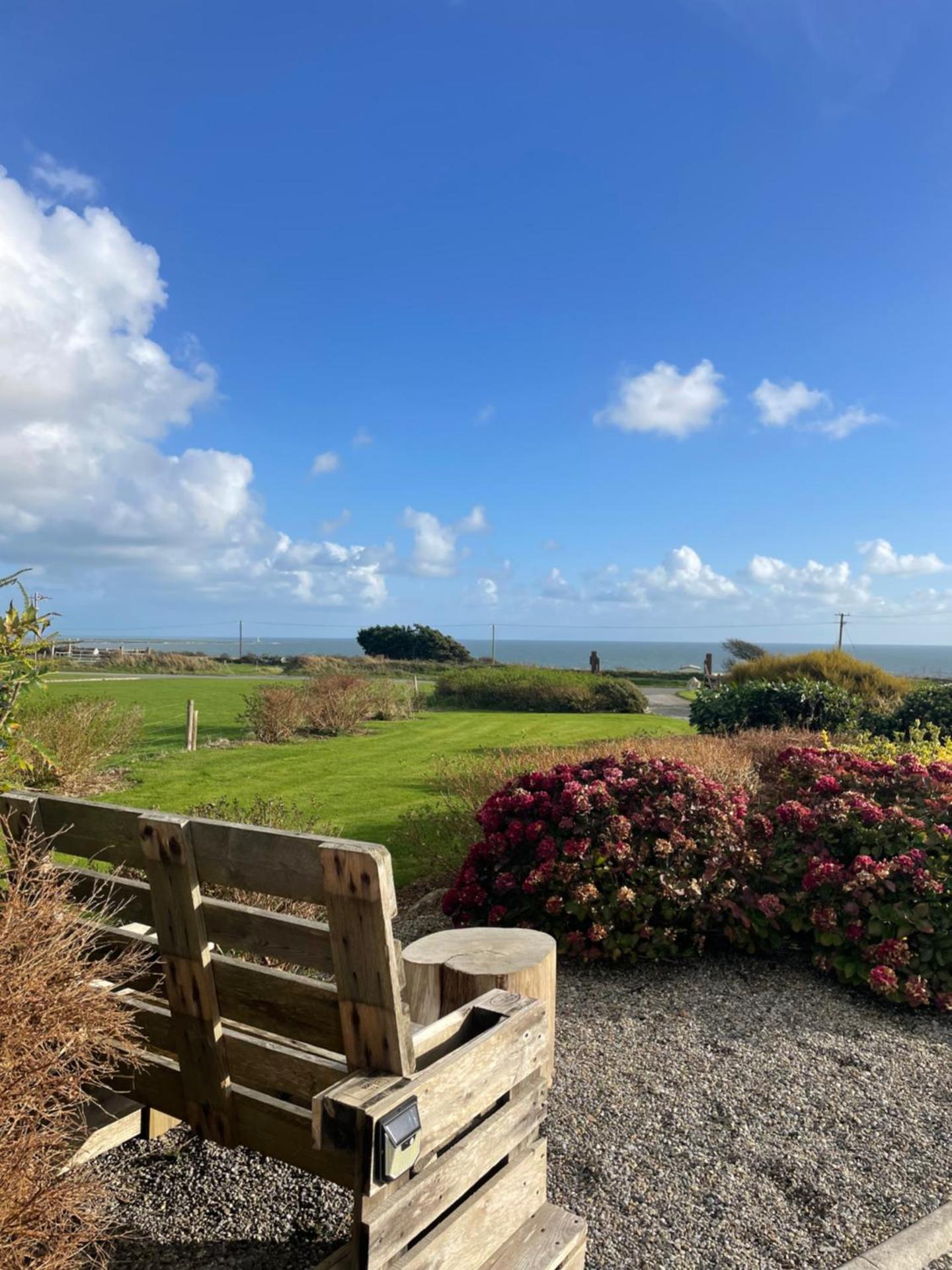 Beautiful one bed with stunning sea view