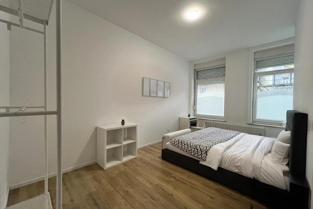 Rive Gauche F centre - gare - aéroport