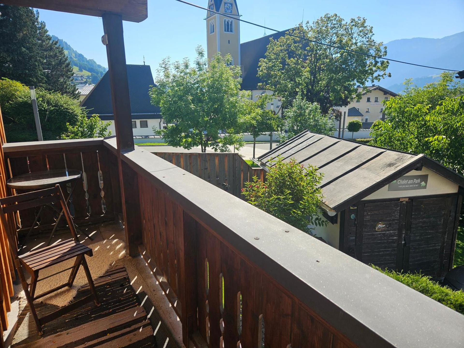 Chalet am Park with Hottub