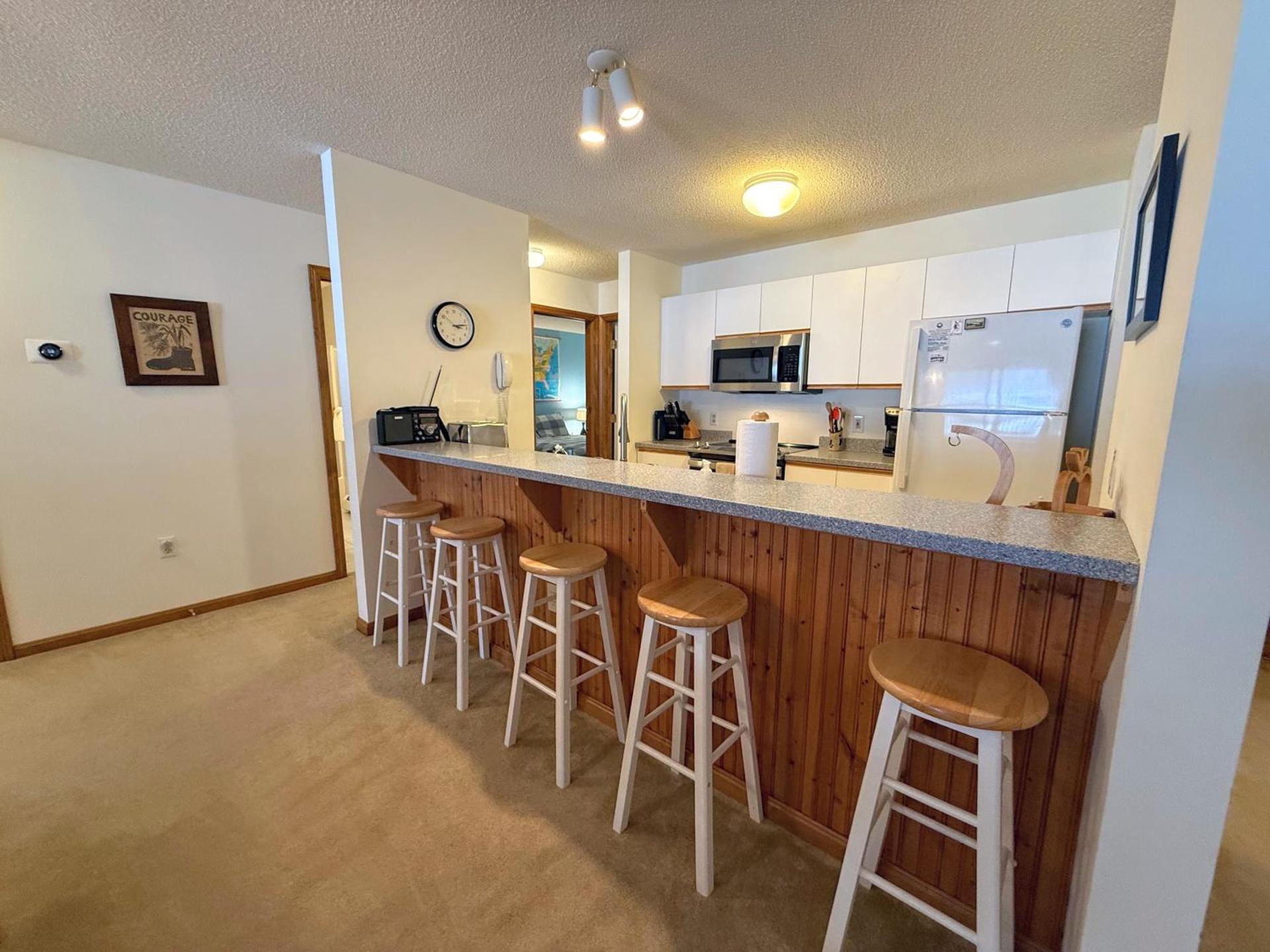 S27 Family style Bretton Woods condo - close to Mt Washington hotel in Cog