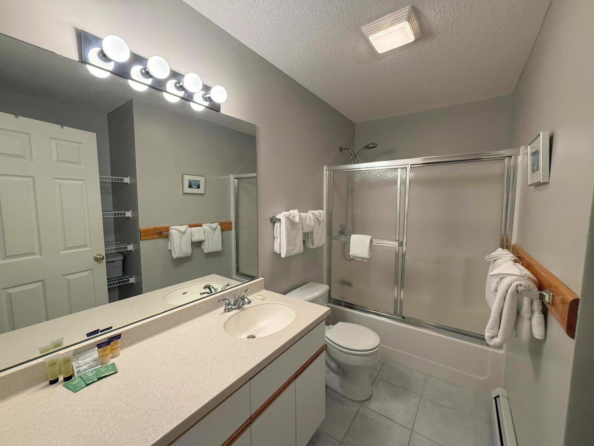 S27 Family style Bretton Woods condo - close to Mt Washington hotel in Cog