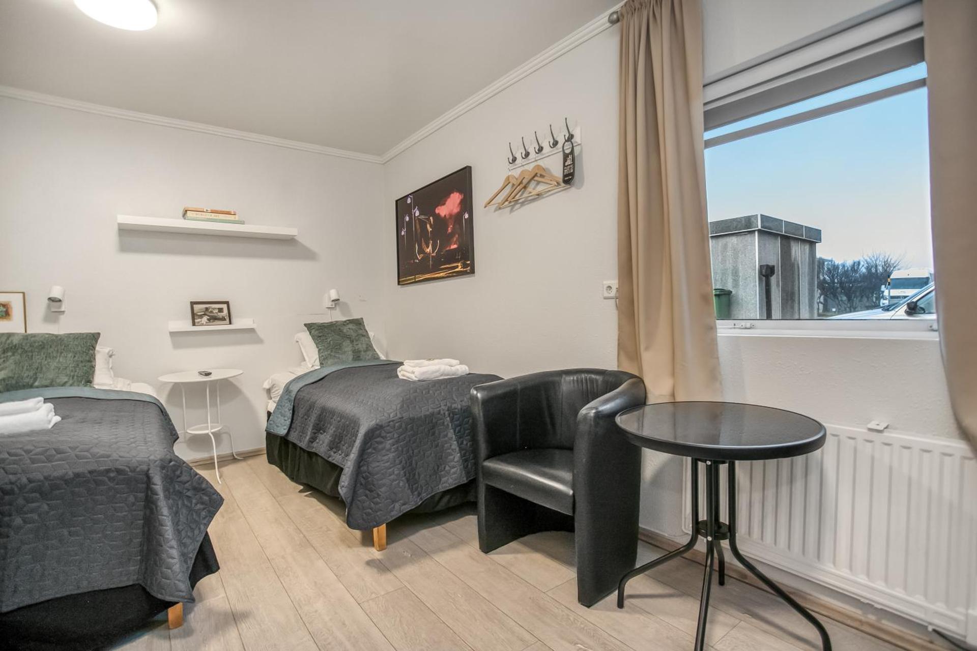 Dobbeltværelse med fælles badeværelse