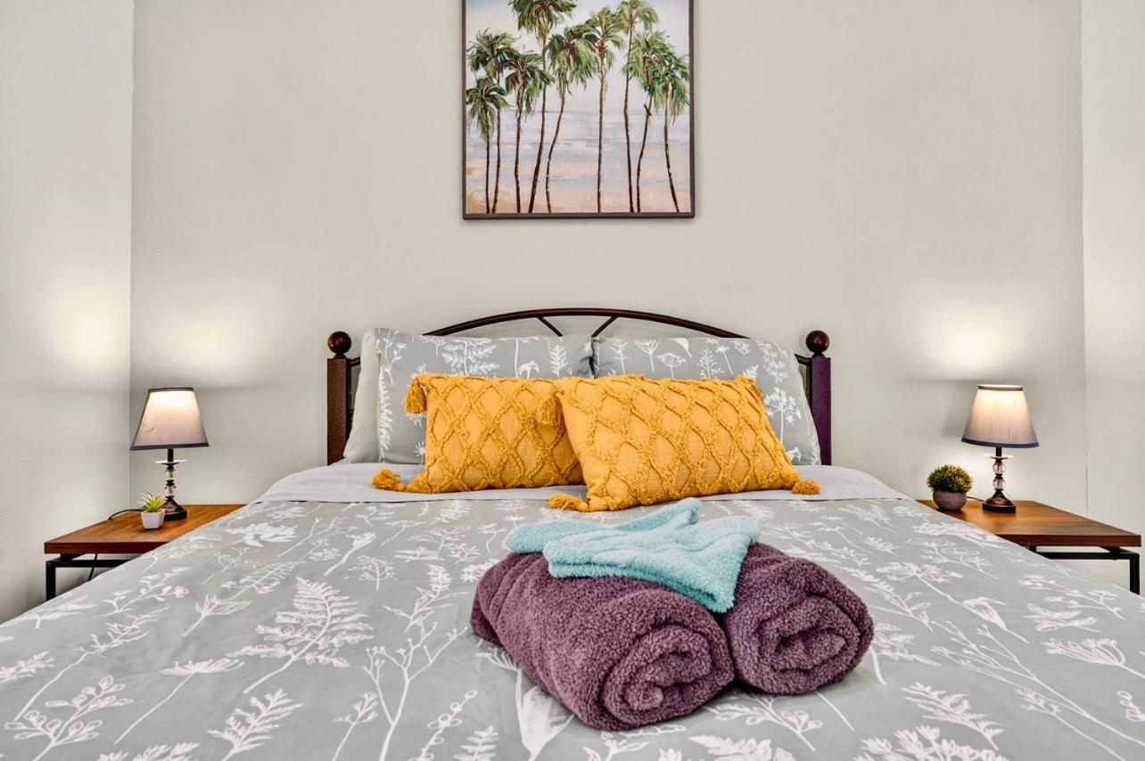 The Flamingo*4bed*pool*jacuzzi*foosball