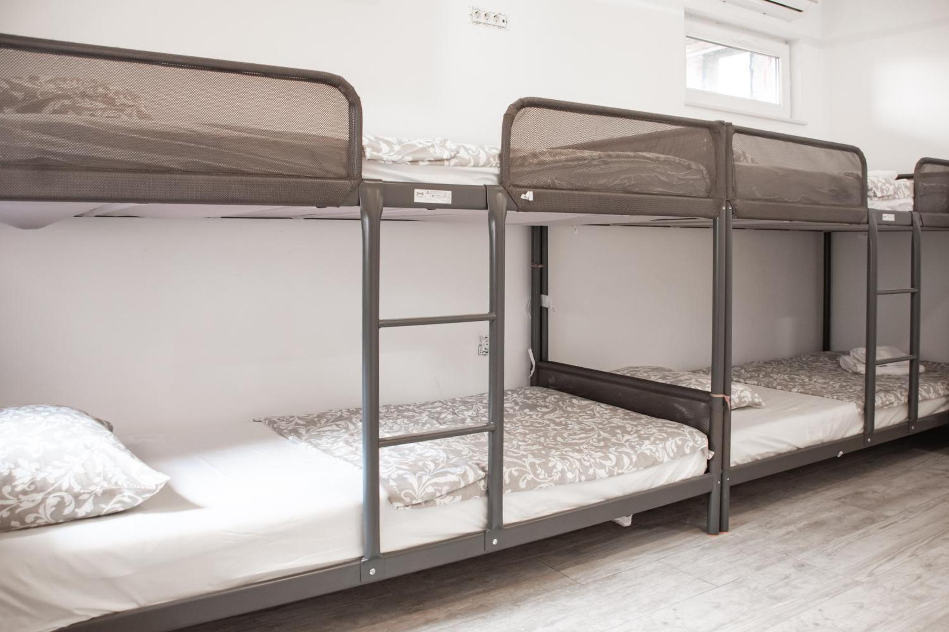 Spacious Central Sesvete Pad