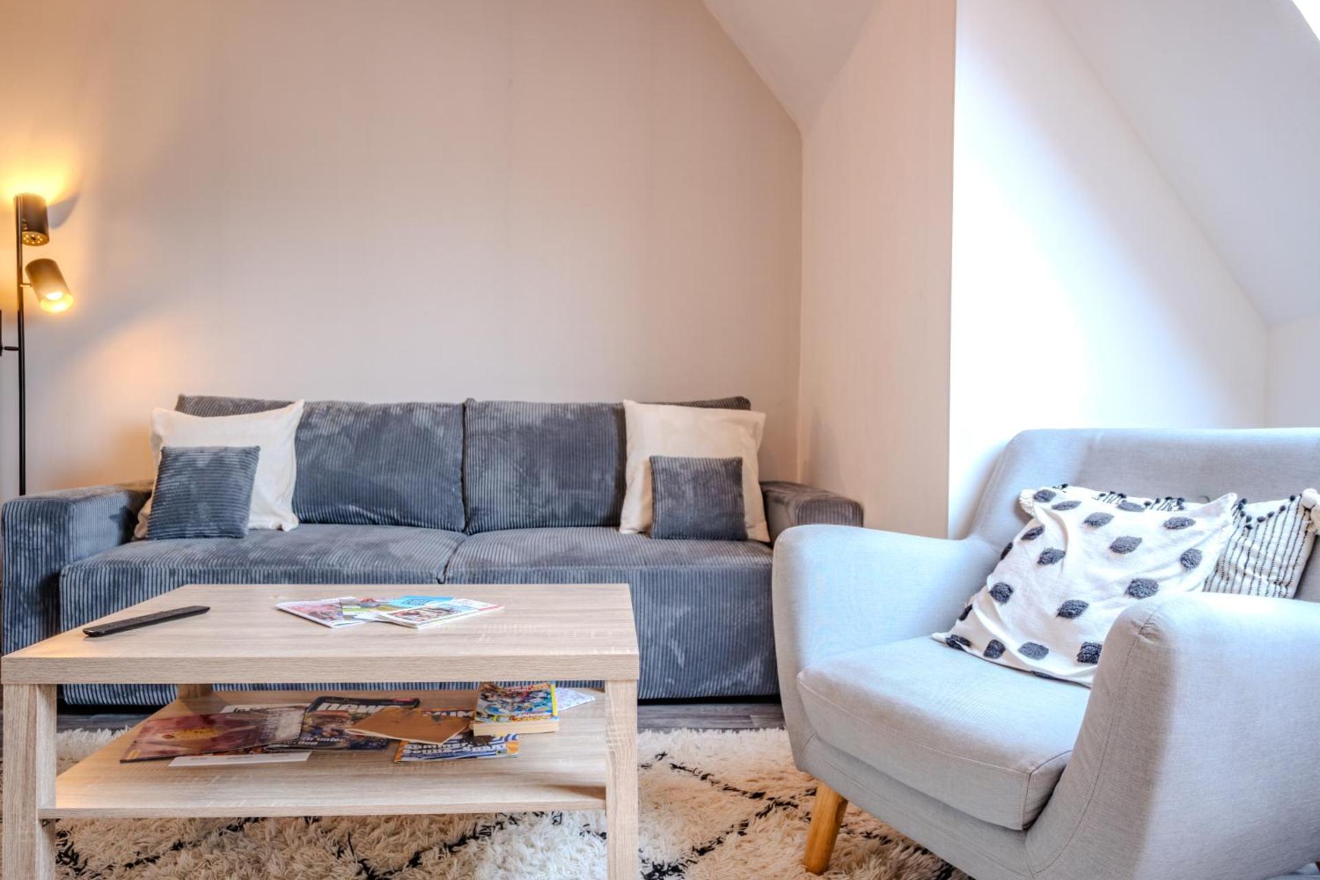 Communal lounge/ TV room