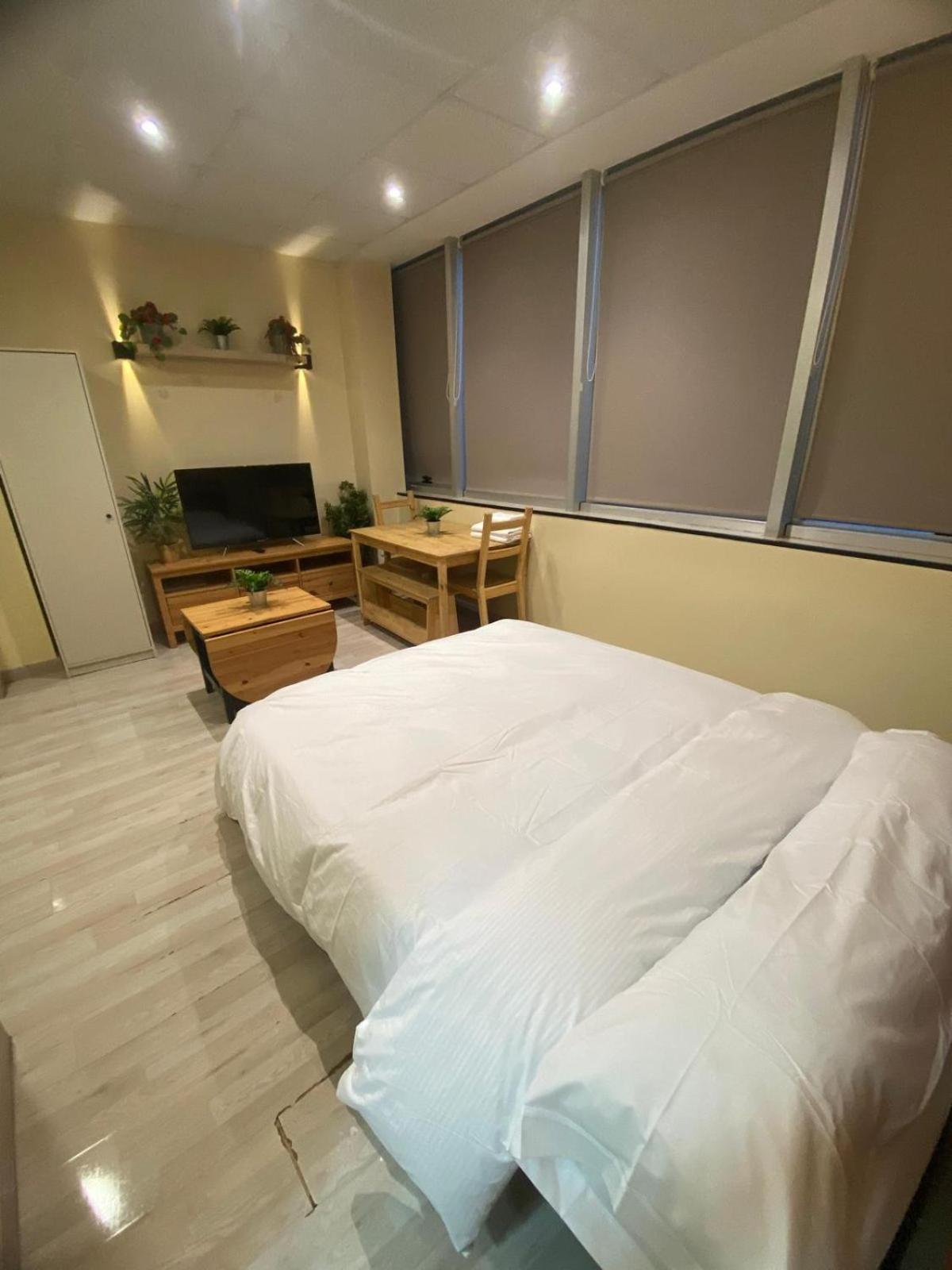 Estudios 85 - Cerca de Madrid, Toledo y Parque Warner