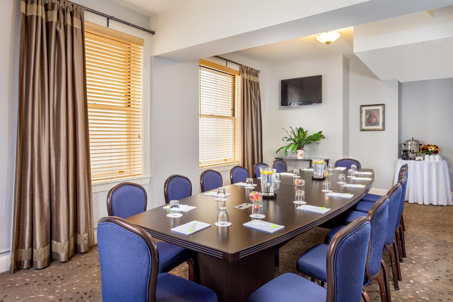 Meeting/conference room