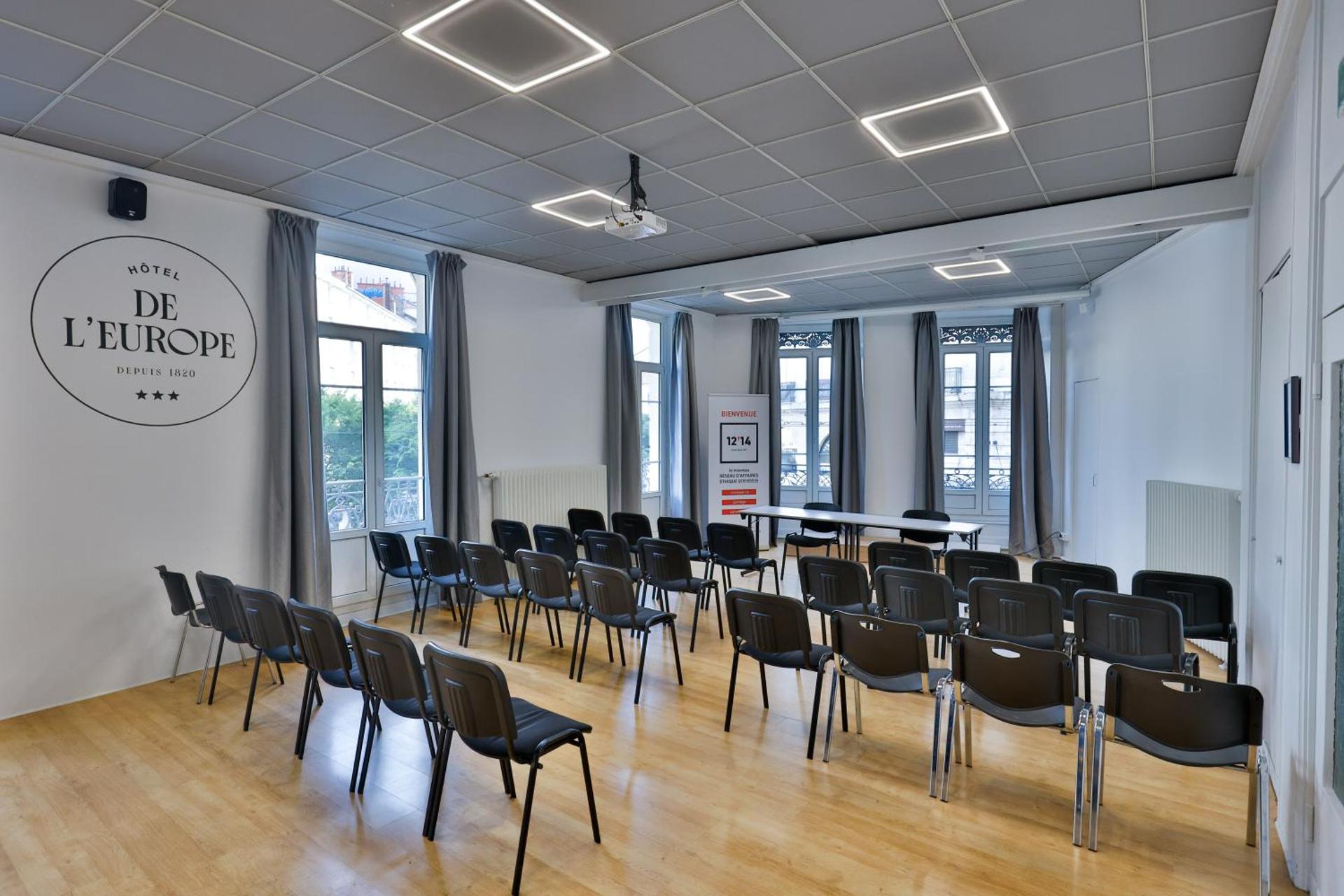 Meeting/conference room