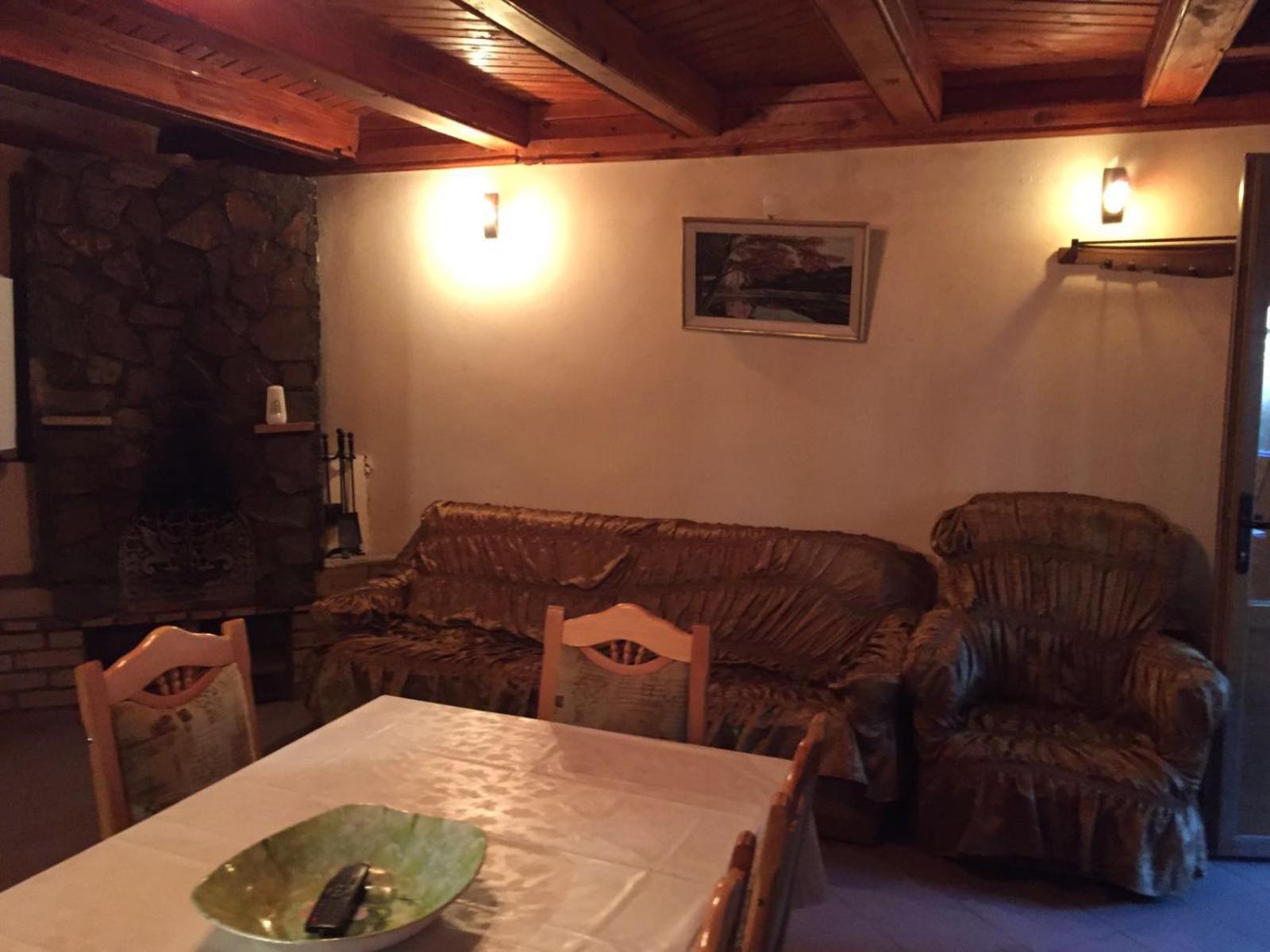 Casuta Paterau Cheia, Prahova