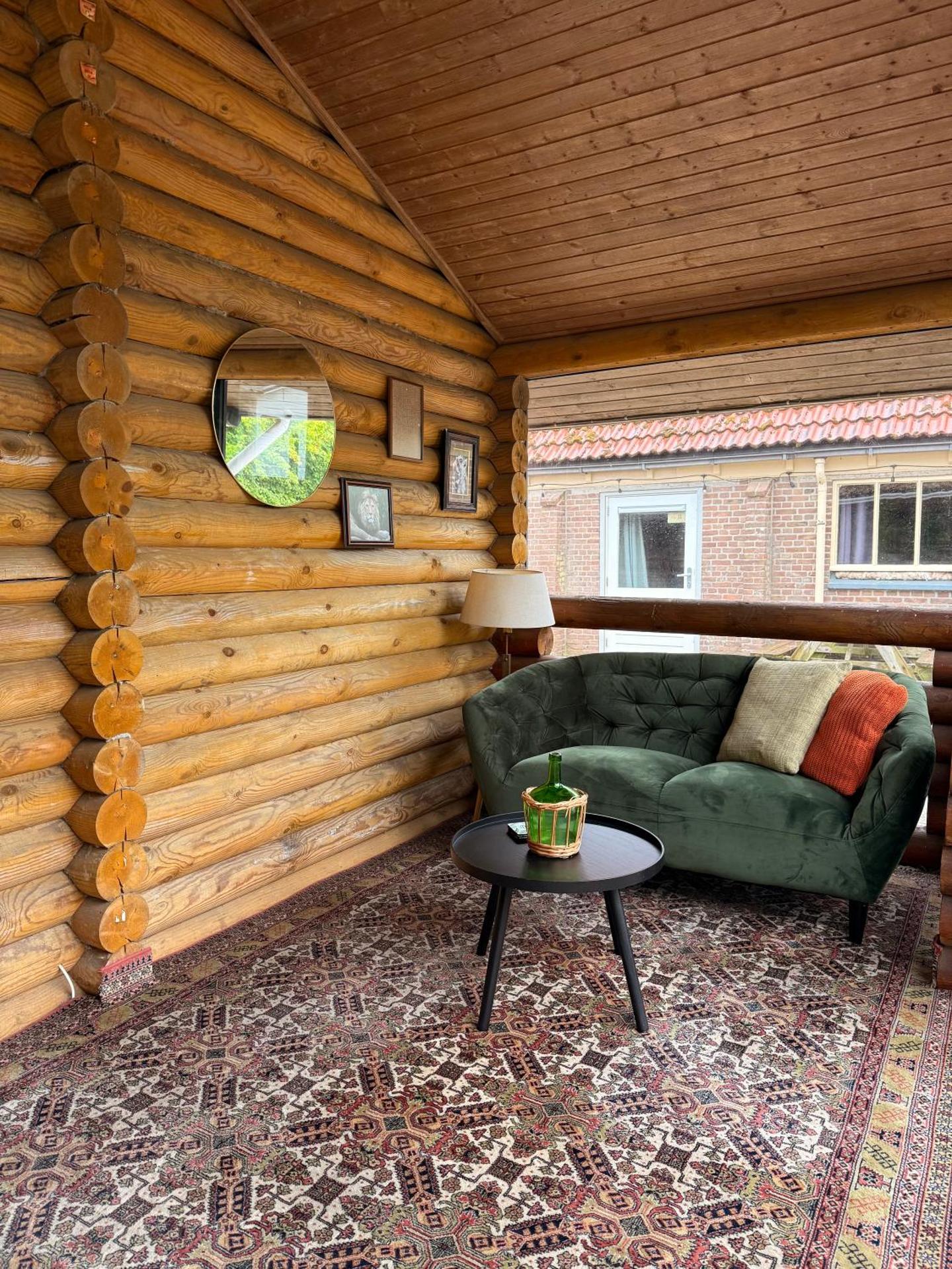 Finse Woning op Camping De Tulpenweide