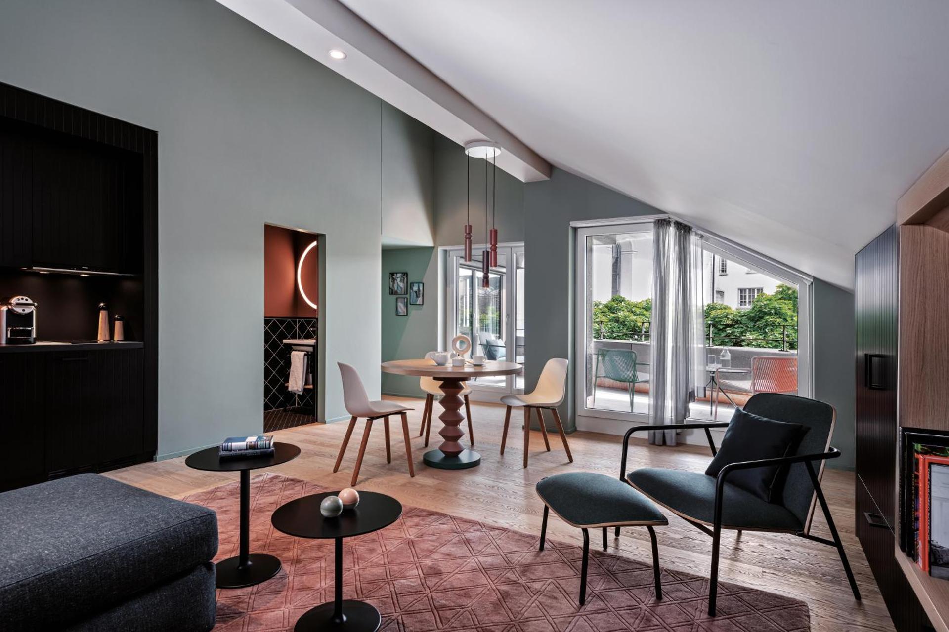 Photo of the whole room