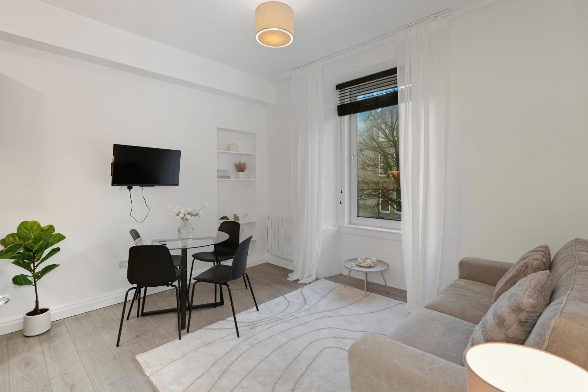 Stylish 1 Bed Edinburgh City Centre Apartment