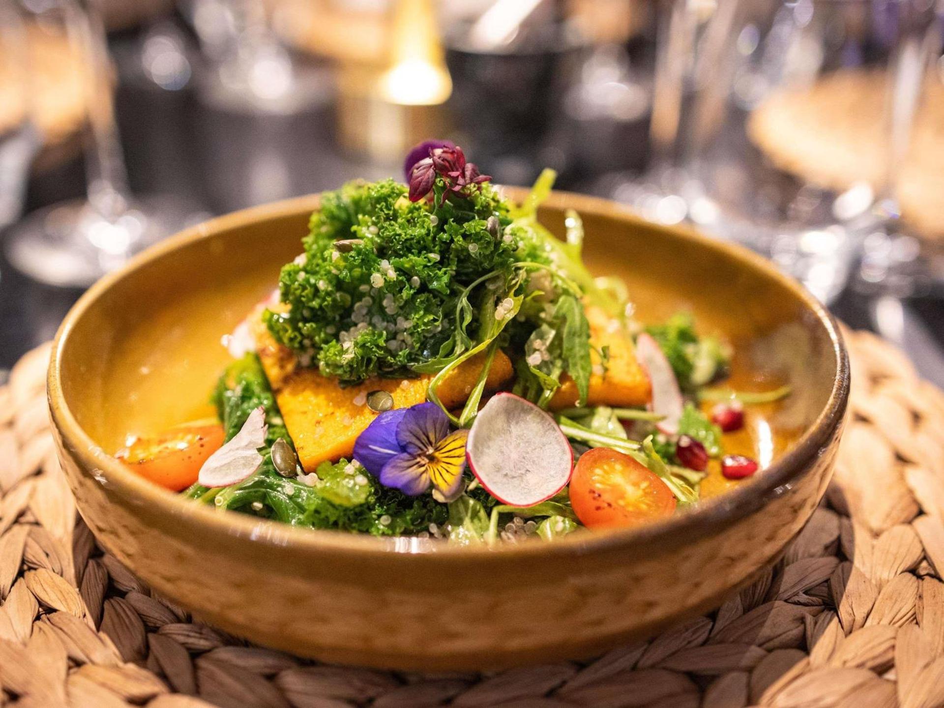 Restaurant/places to eat