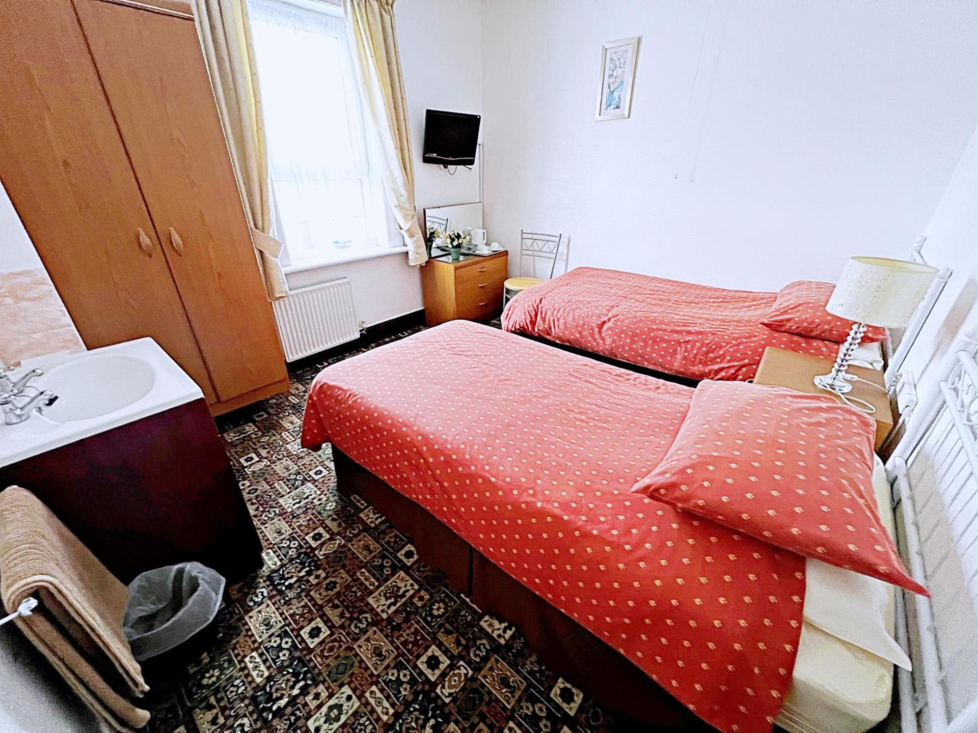 Affordable and Comfortable Guest House by Sea