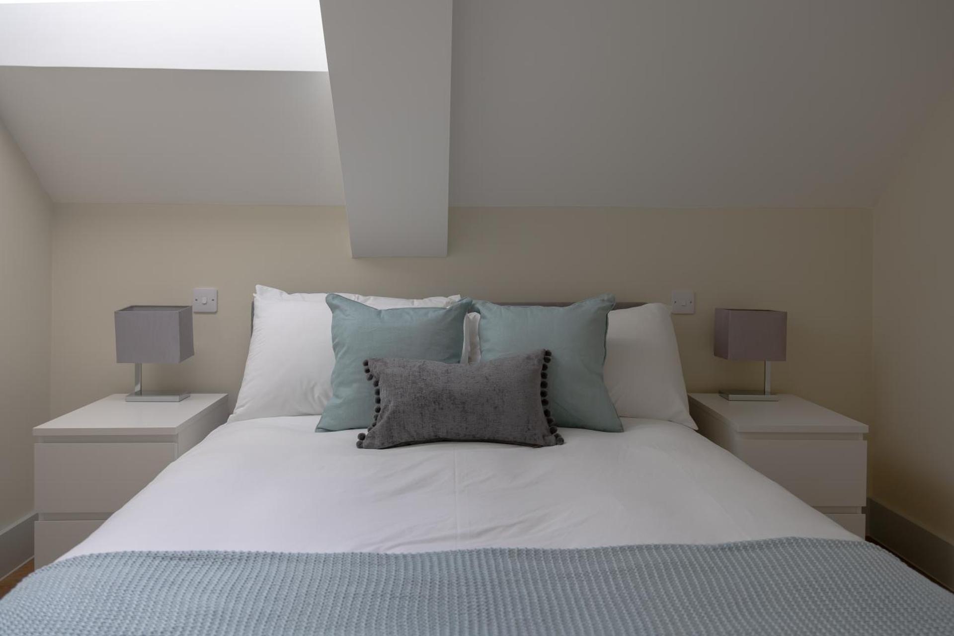 Hereford City Centre - Isabella House, Aparthotel - Modern Apartments In The Heart of The City - Hosted by RENTMYHOUSE