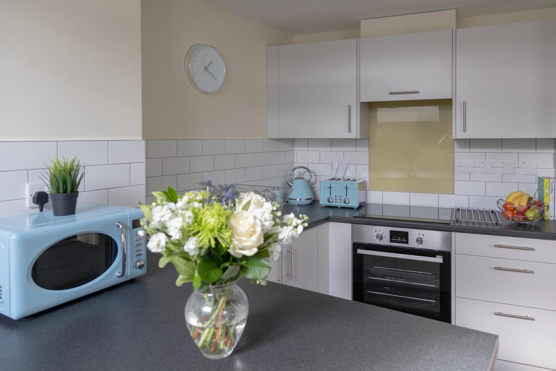 Hereford City Centre - Isabella House, Aparthotel - Modern Apartments In The Heart of The City - Hosted by RENTMYHOUSE