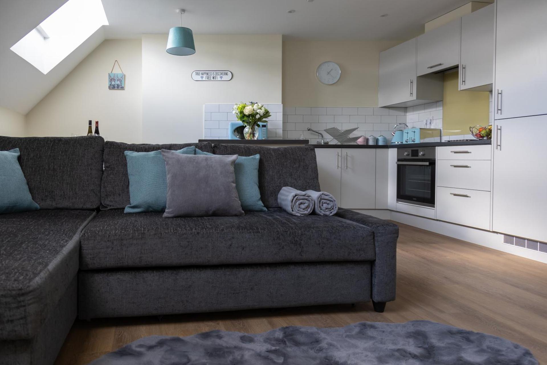 Hereford City Centre - Isabella House, Aparthotel - Modern Apartments In The Heart of The City - Hosted by RENTMYHOUSE