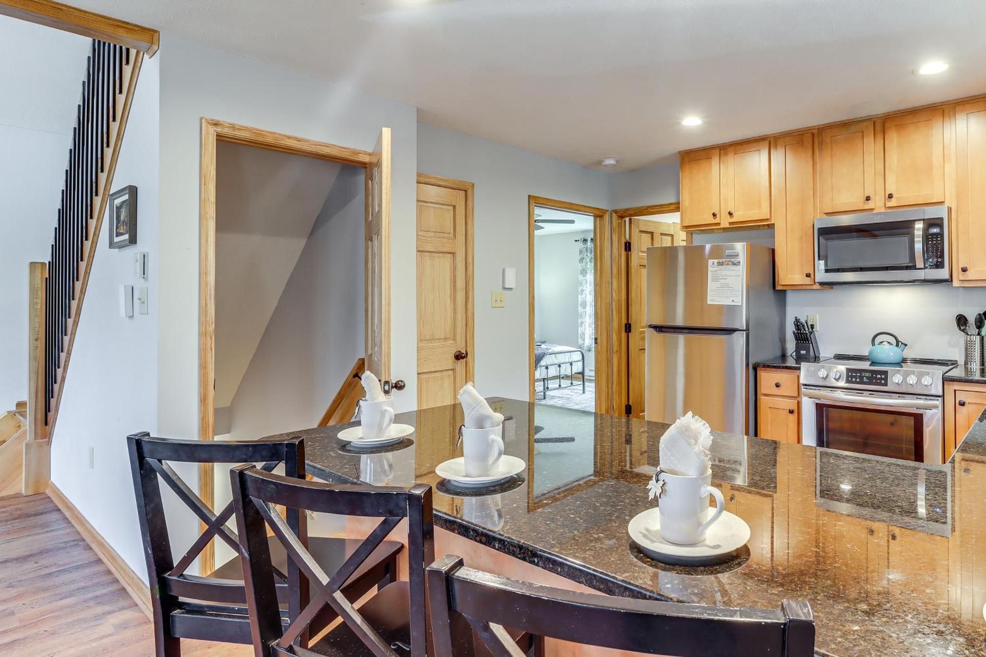 Hot Tub Soaks! Family Home 6 Mi to Big Boulder Mtn