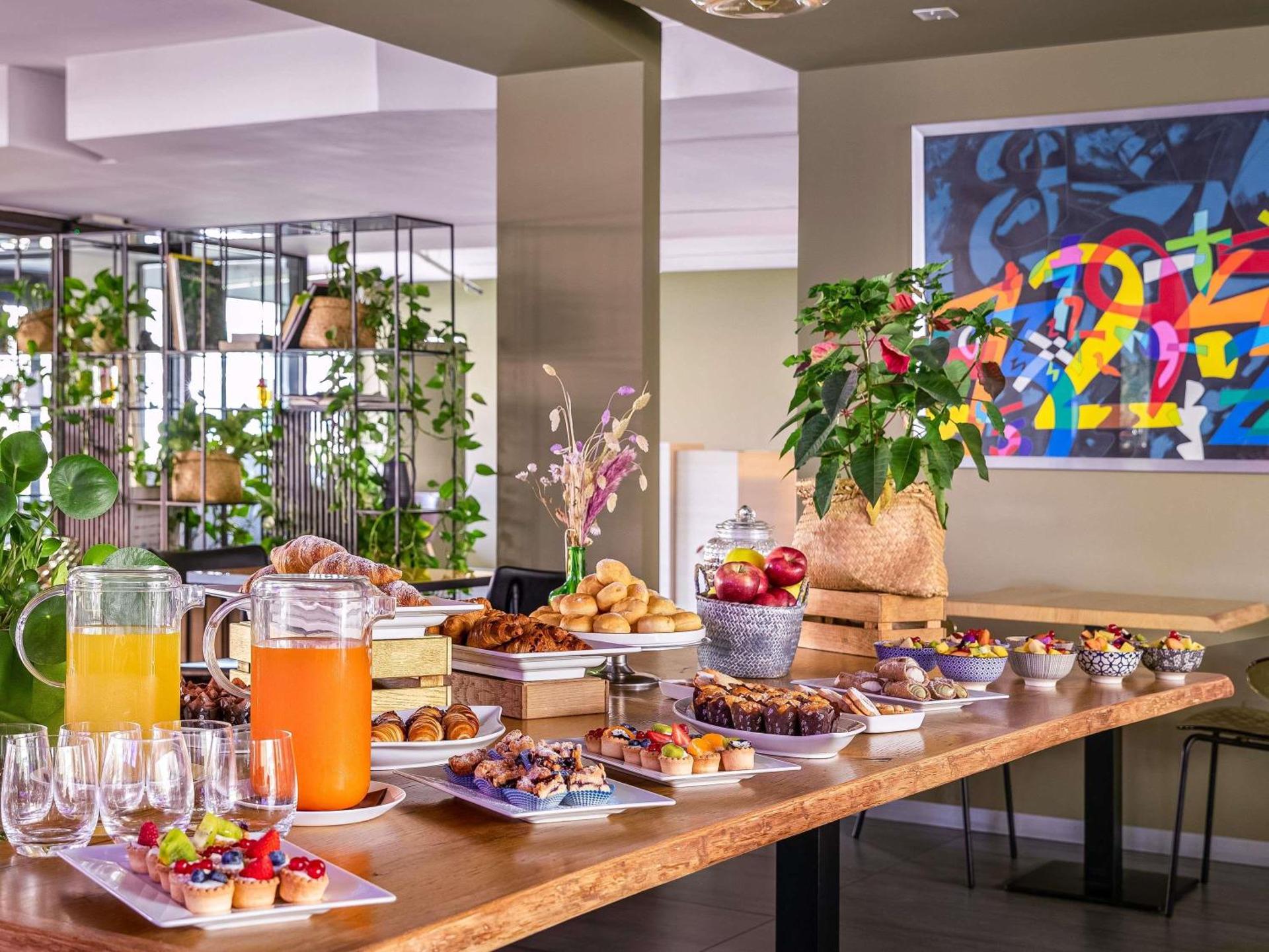 Meeting/conference room