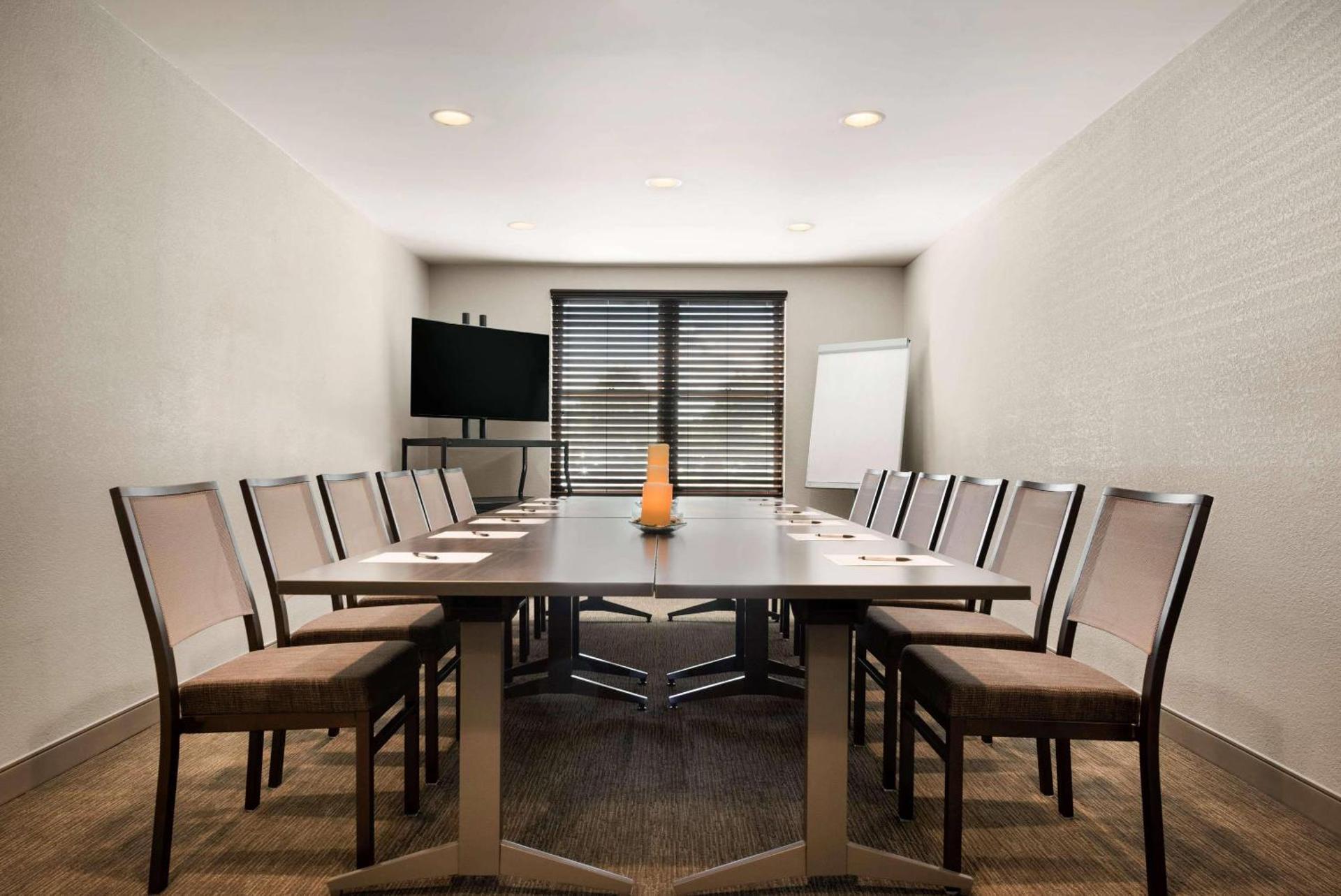 Meeting/conference room