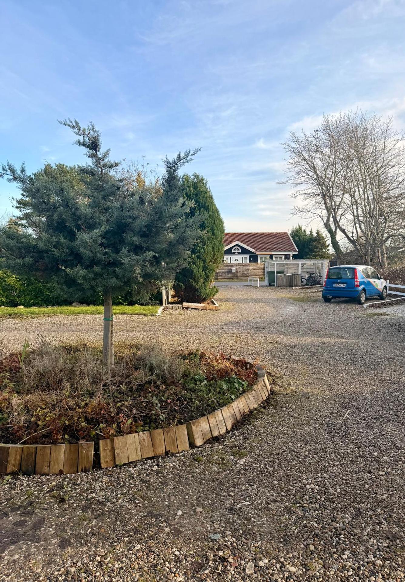 2 bedroom apartment near the sea