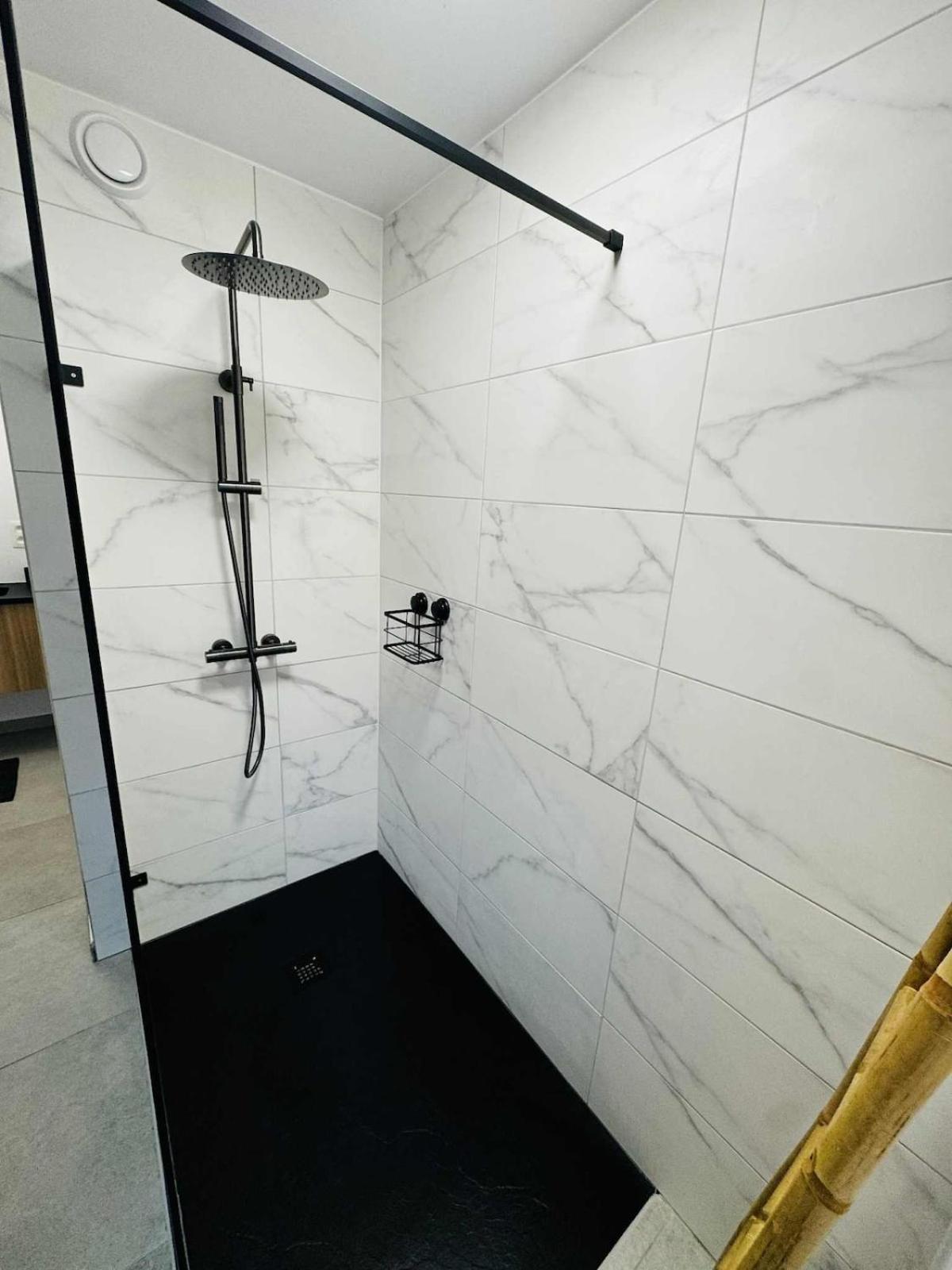 Le cocon de pernelle spa et sauna privatif