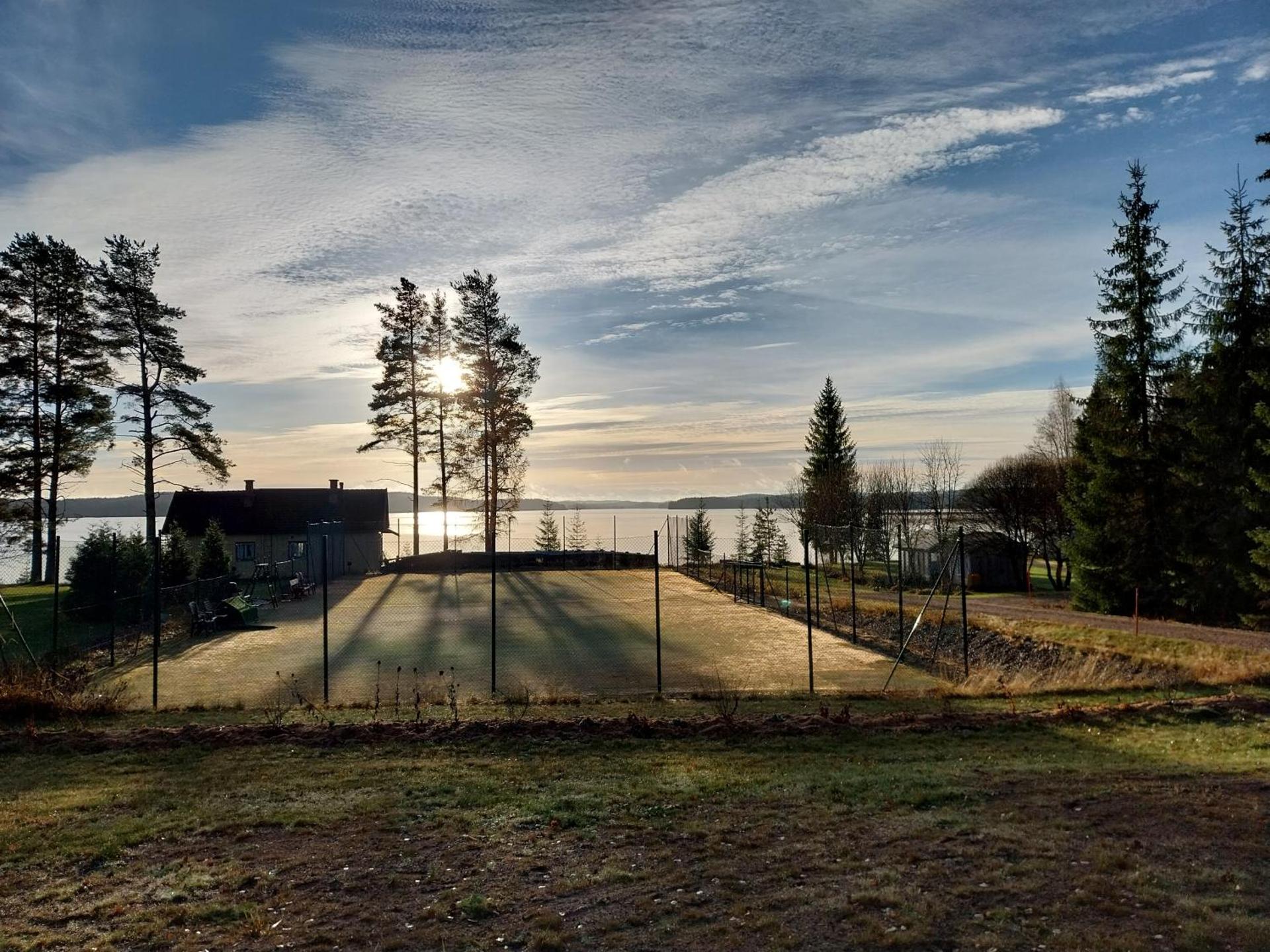 Tennis court