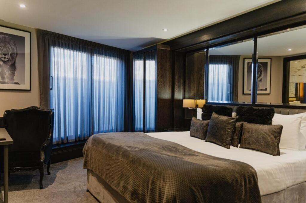 The County Aparthotel