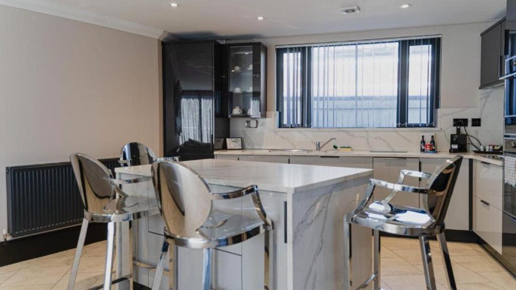 The County Aparthotel