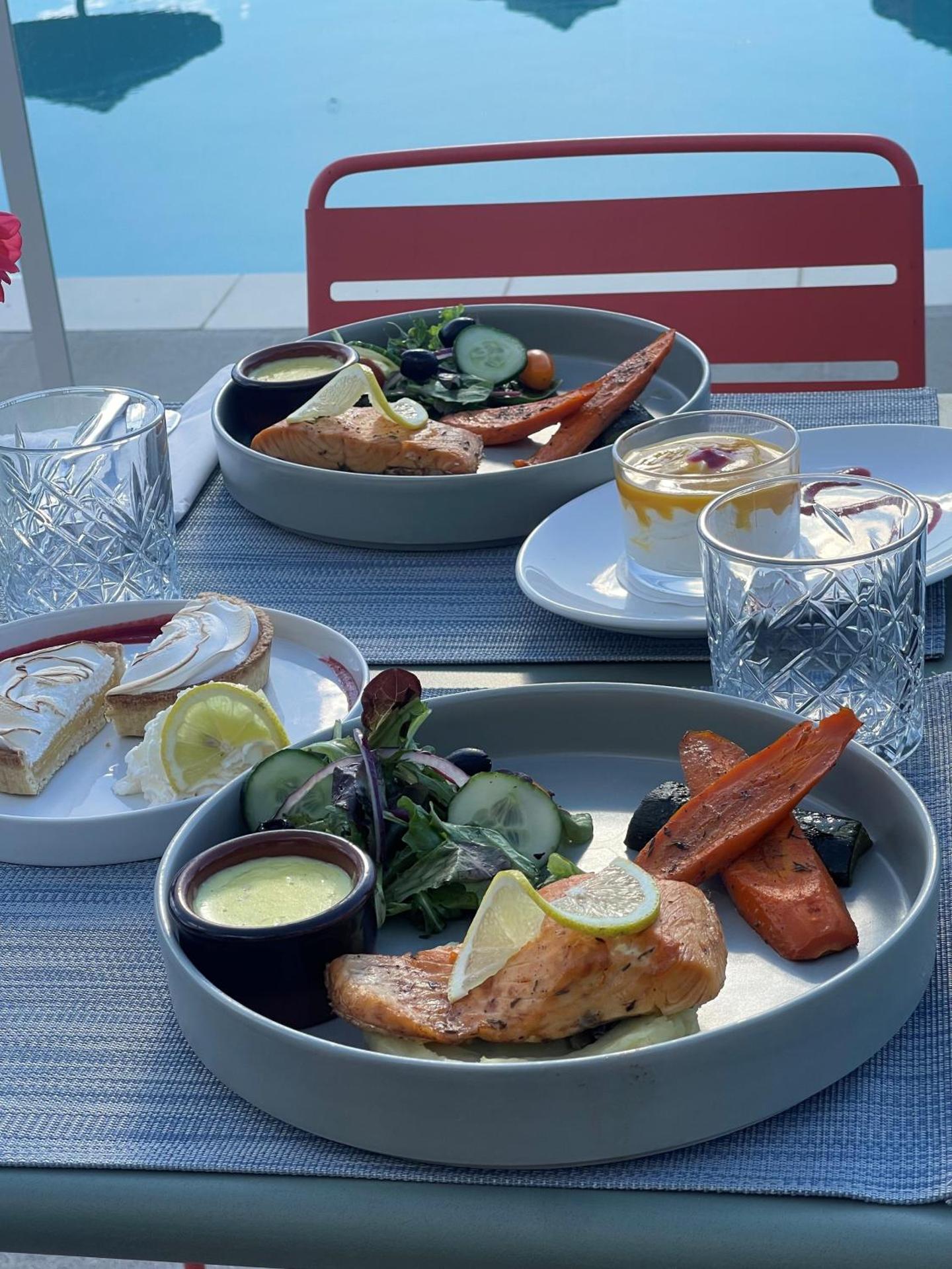 Restaurant/places to eat