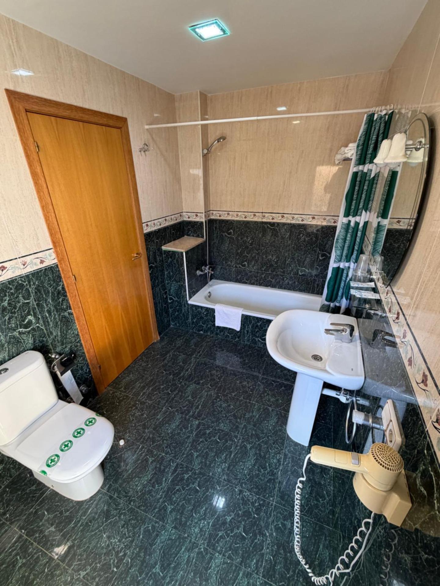 Triple Room with Bath