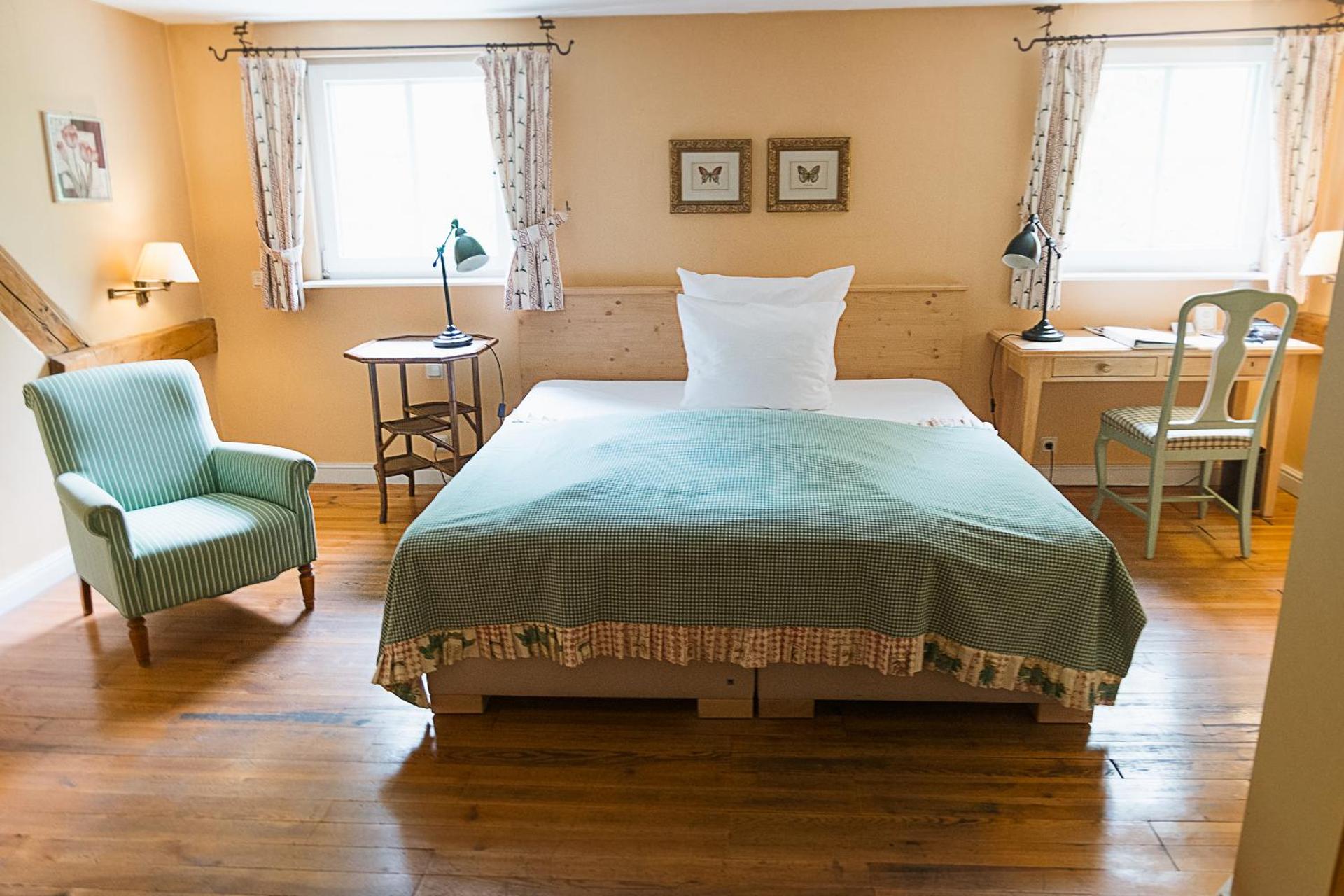 Photo of the whole room