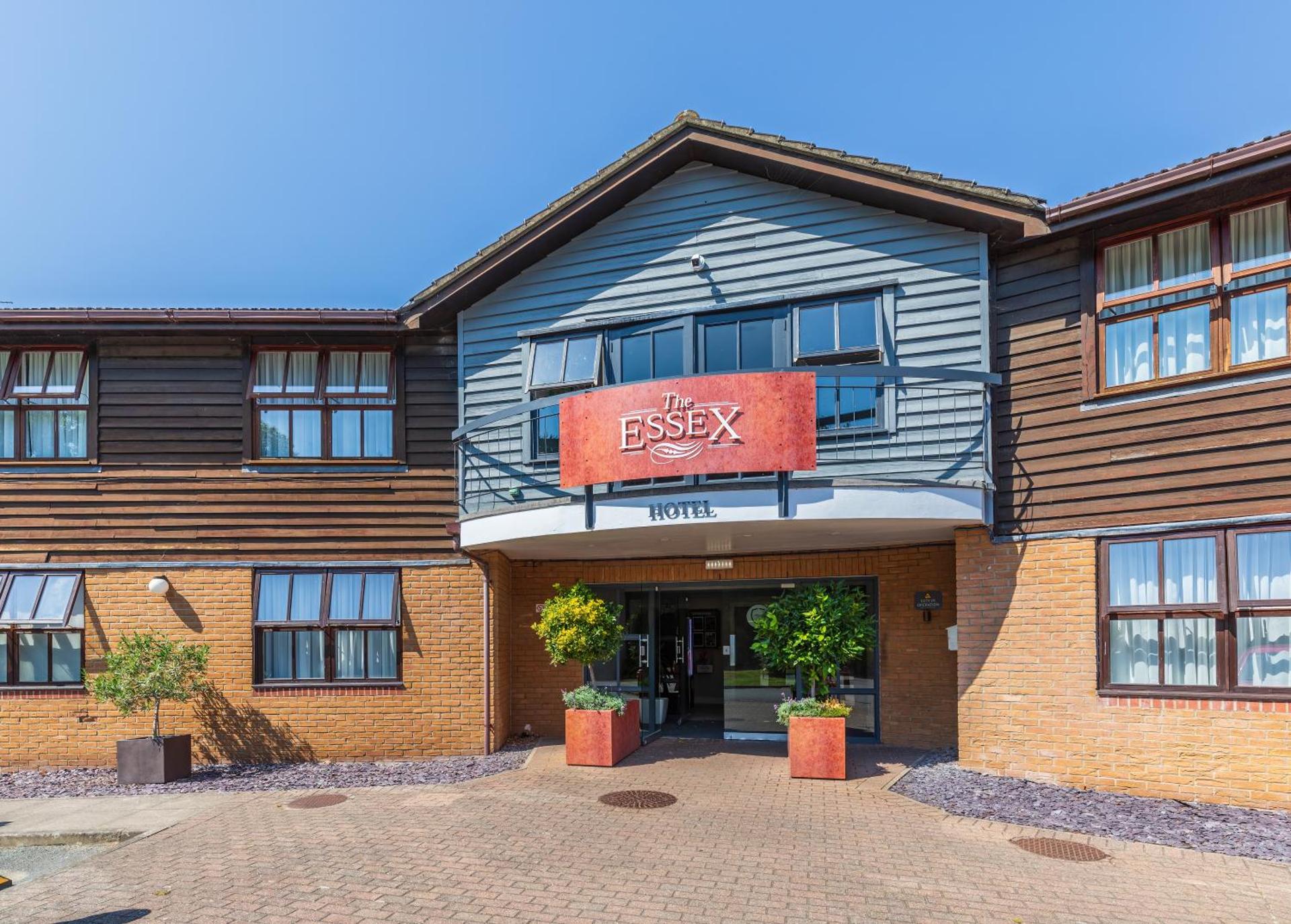 The Essex Golf & Country Club Hotel