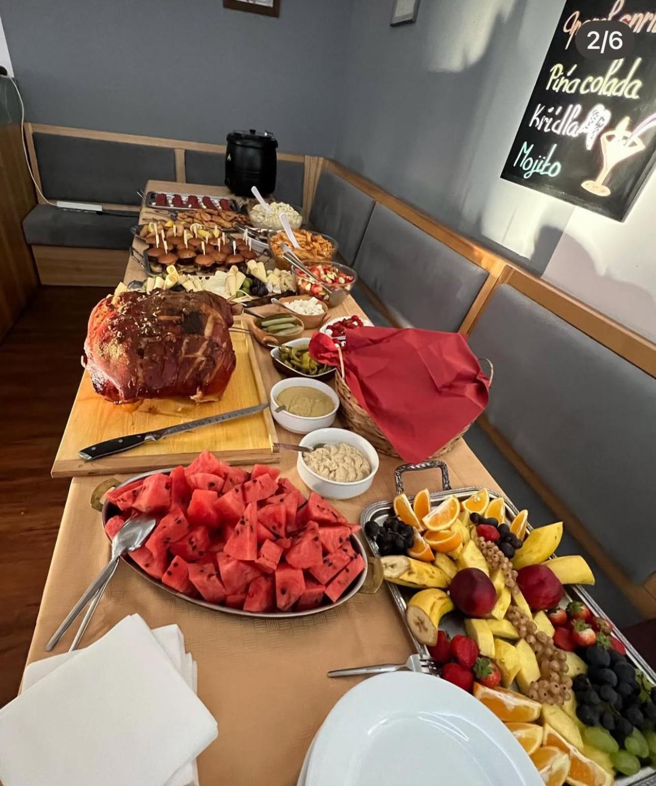 Restaurant/places to eat