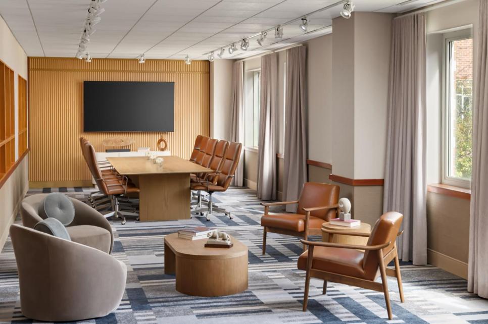 Meeting/conference room