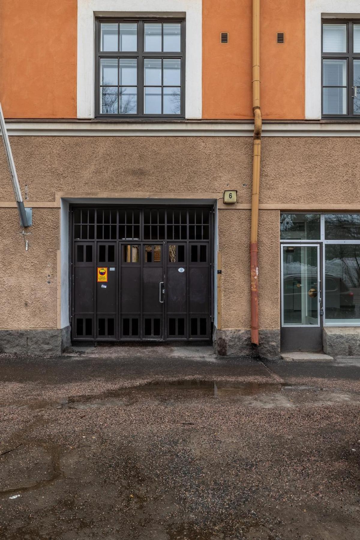 Bright Loft Apartment Steps From Linnanmäki & Alppipuisto