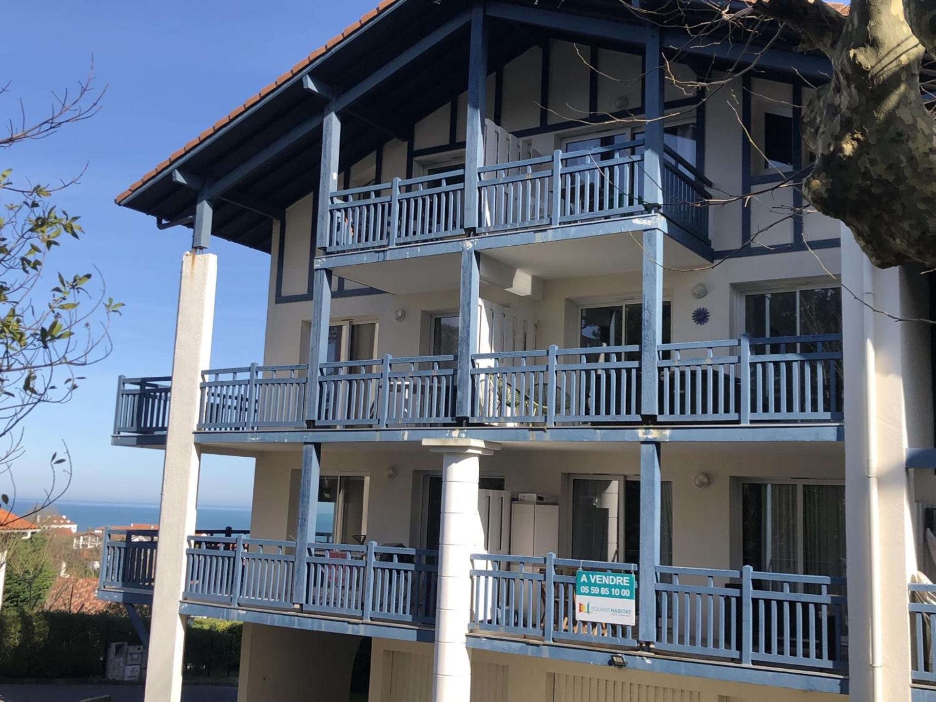 Appartement avec Terrasse et Piscine à Guéthary, Proche Plages - FR-1-239-604