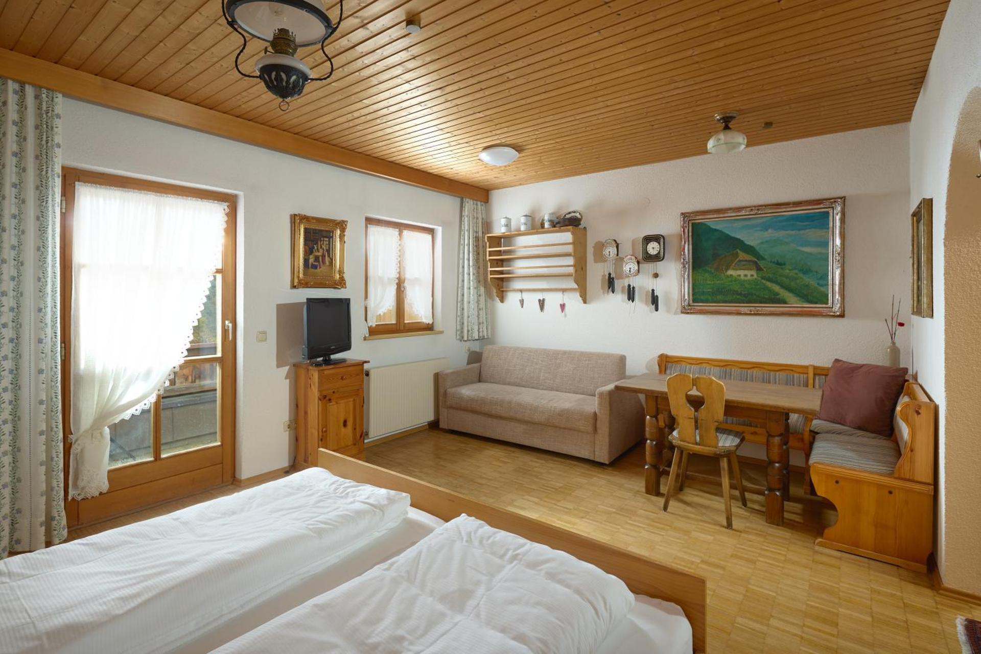 Alt Montafon Hotel Appartements by Pferd auf Wolke