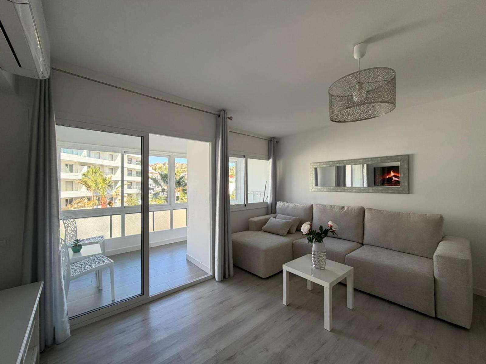 The White Pearl Marbella