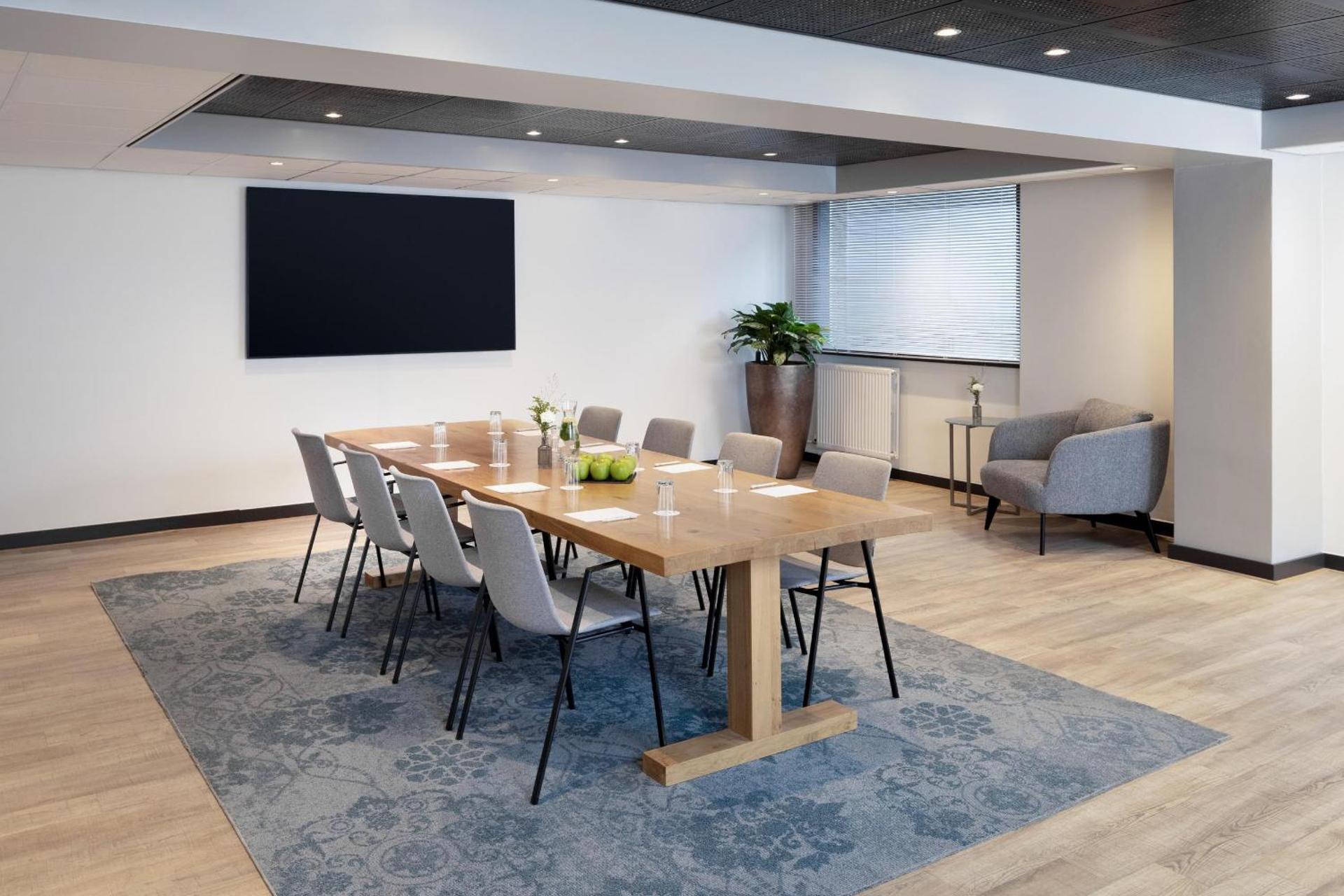 Meeting/conference room