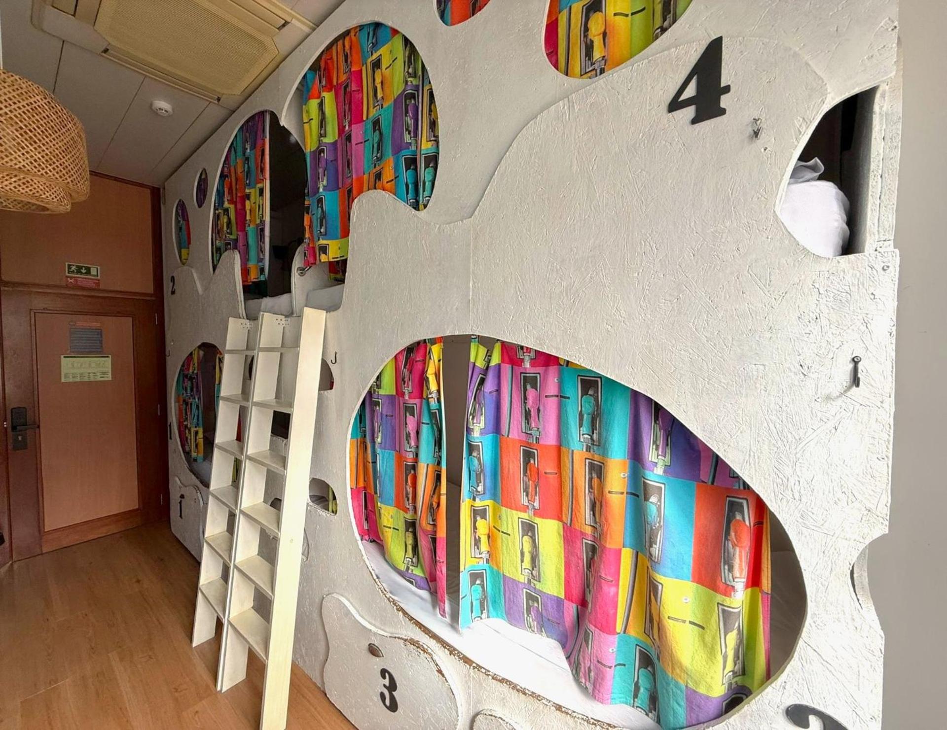 Bed in 4-Bed Dormitory Room with En Suite Bathroom