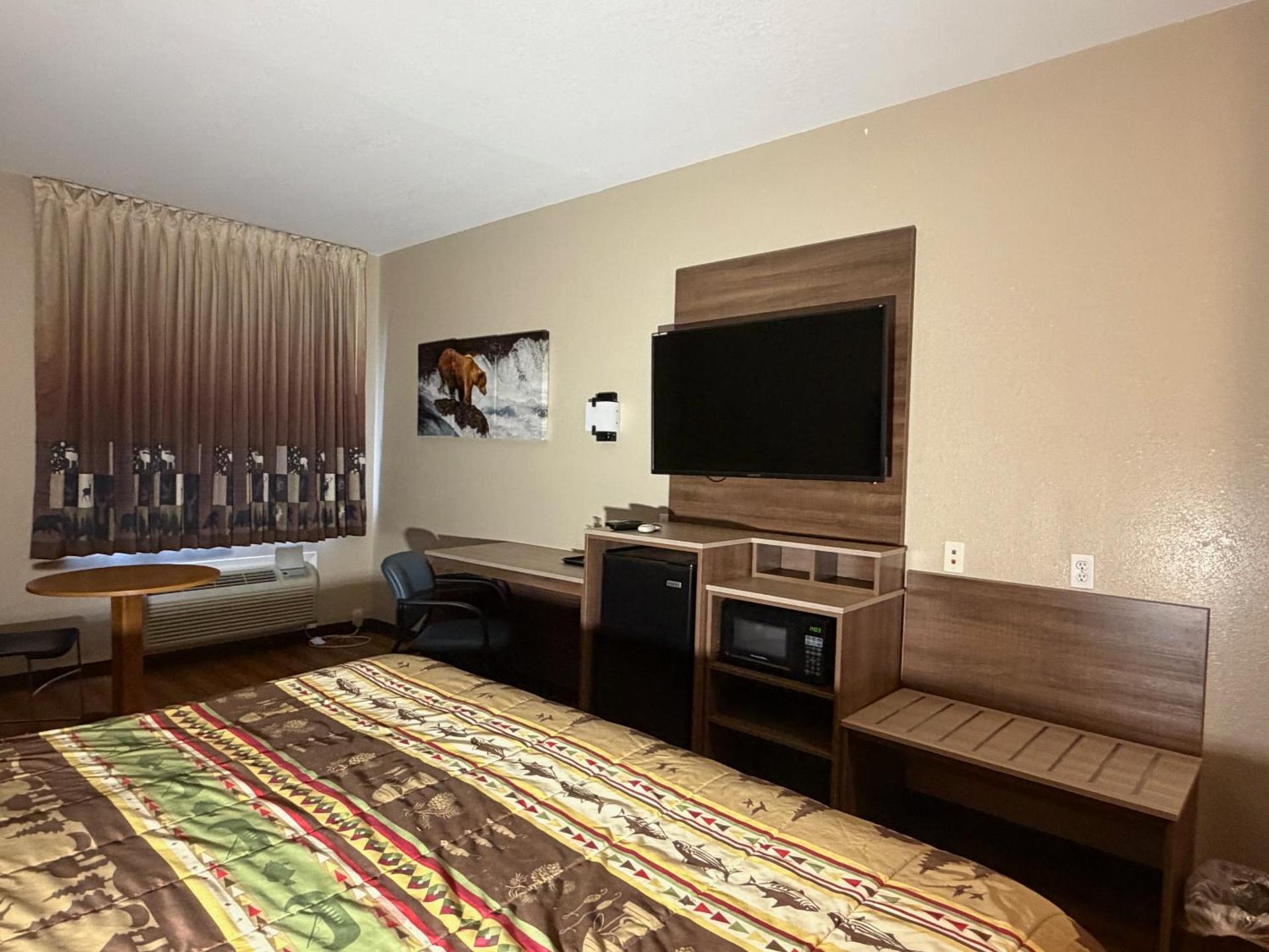 Booneslick Lodge - Neosho