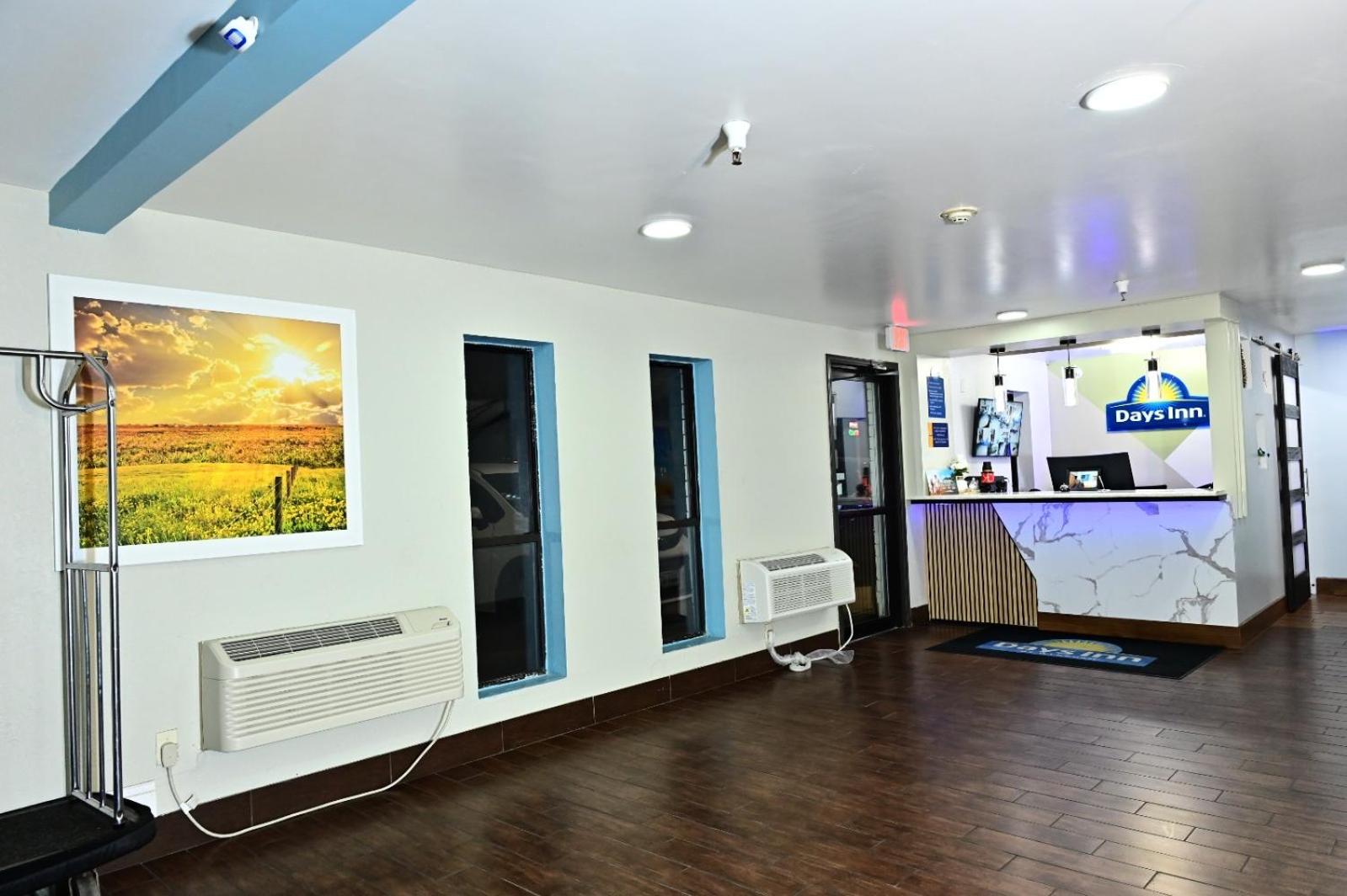 Days Inn by Wyndham Salina I-70