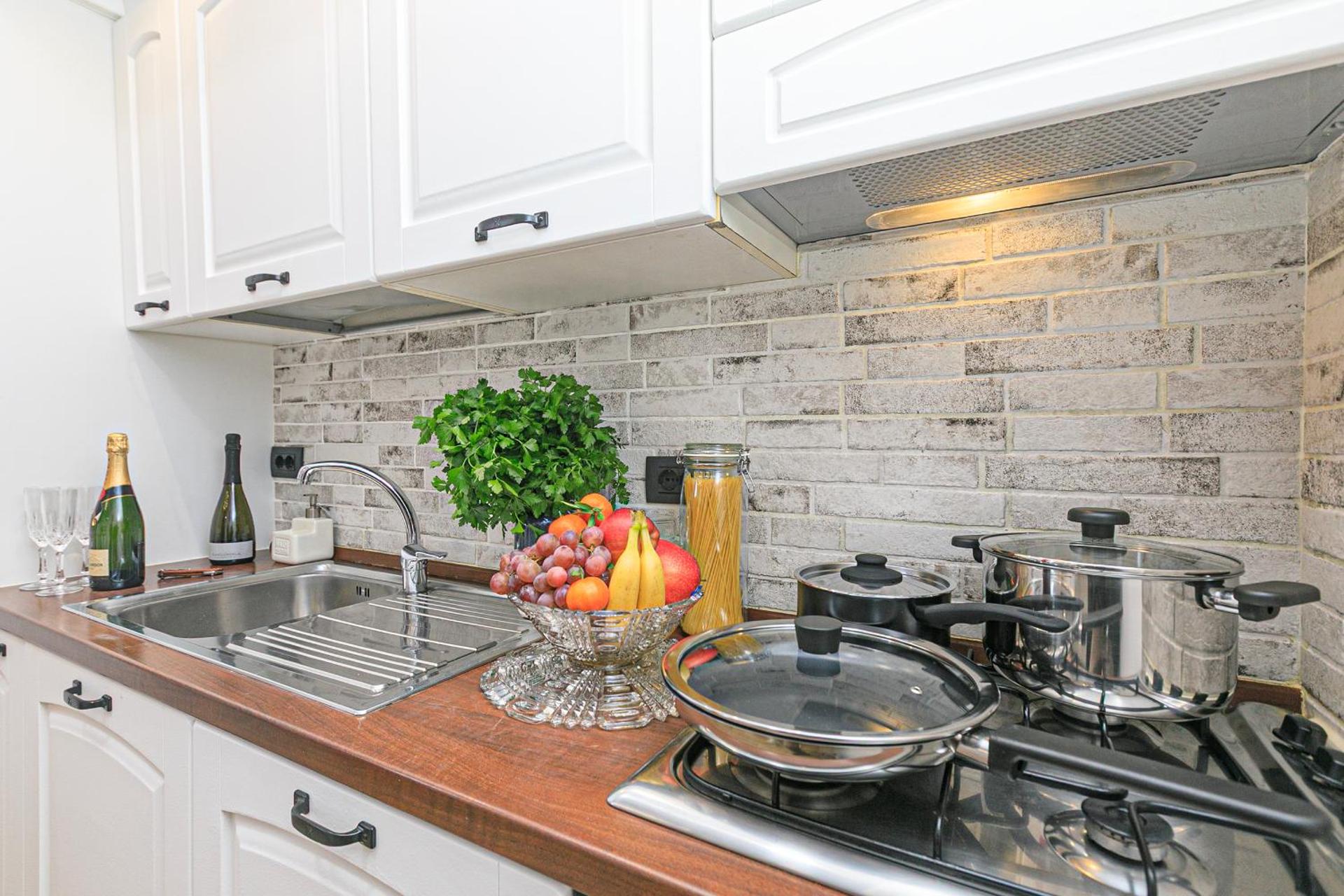 Kitchen or kitchenette