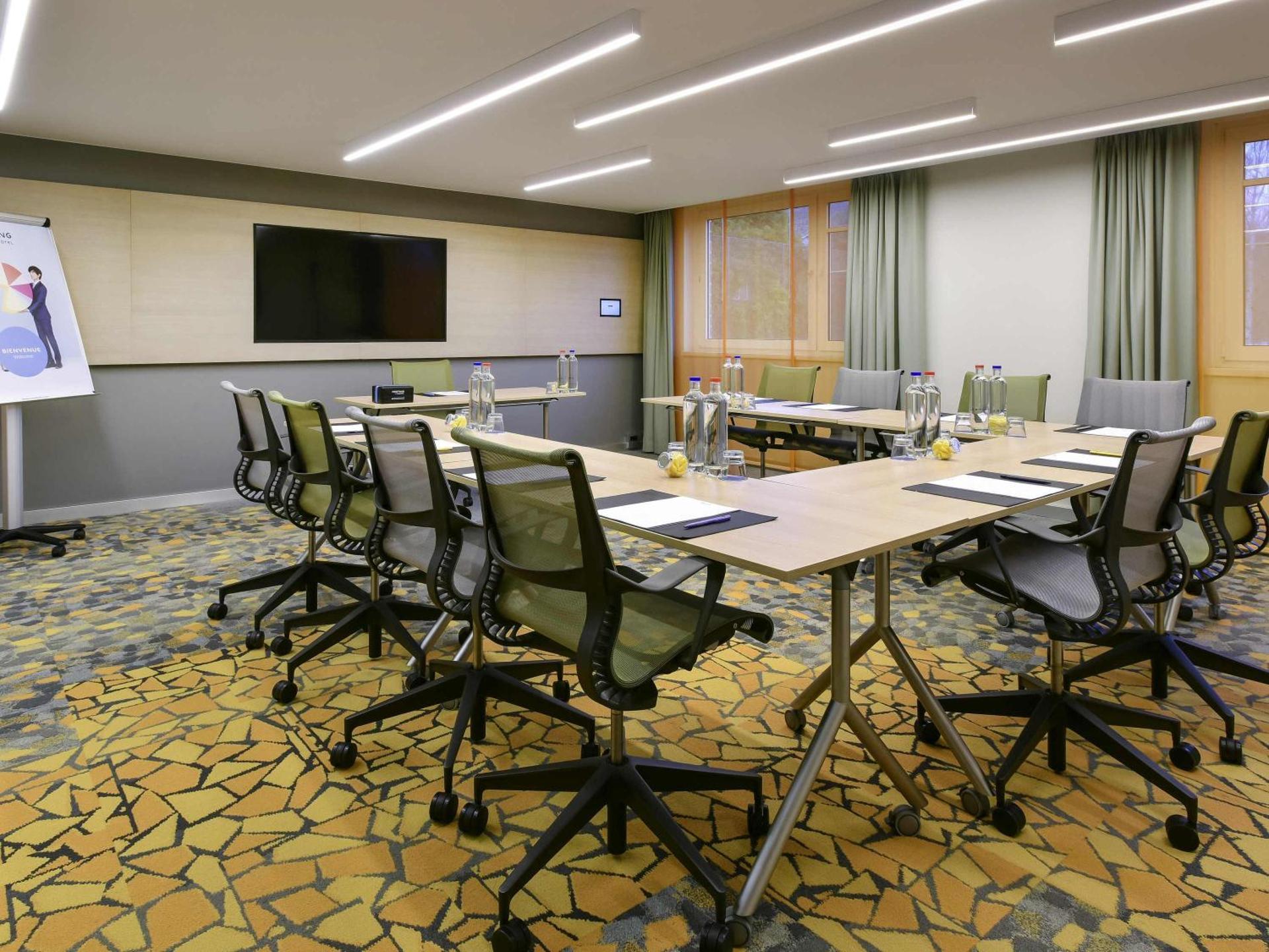 Meeting/conference room