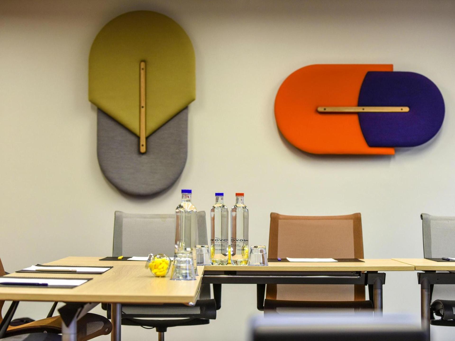 Meeting/conference room