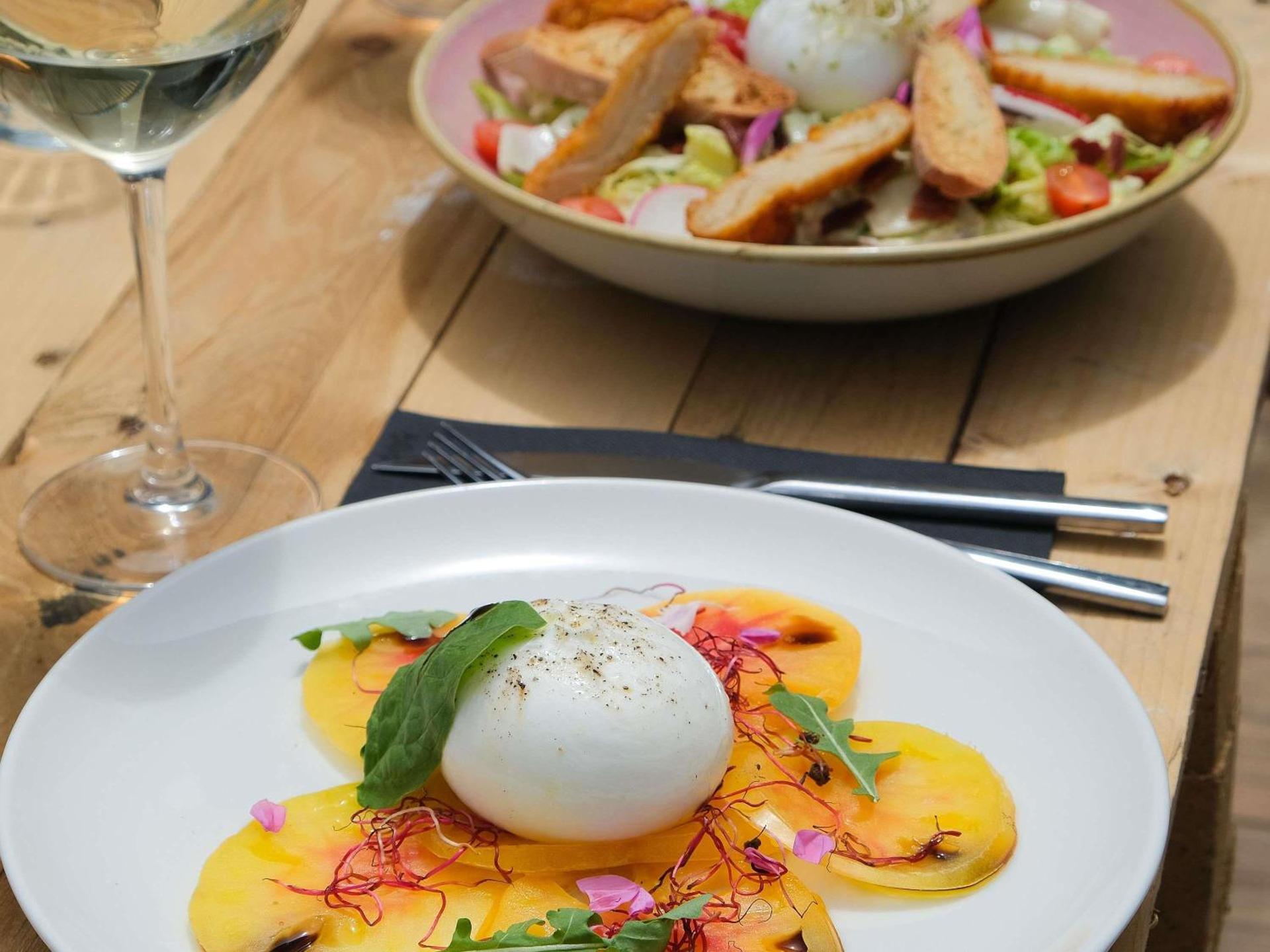 Restaurant/places to eat